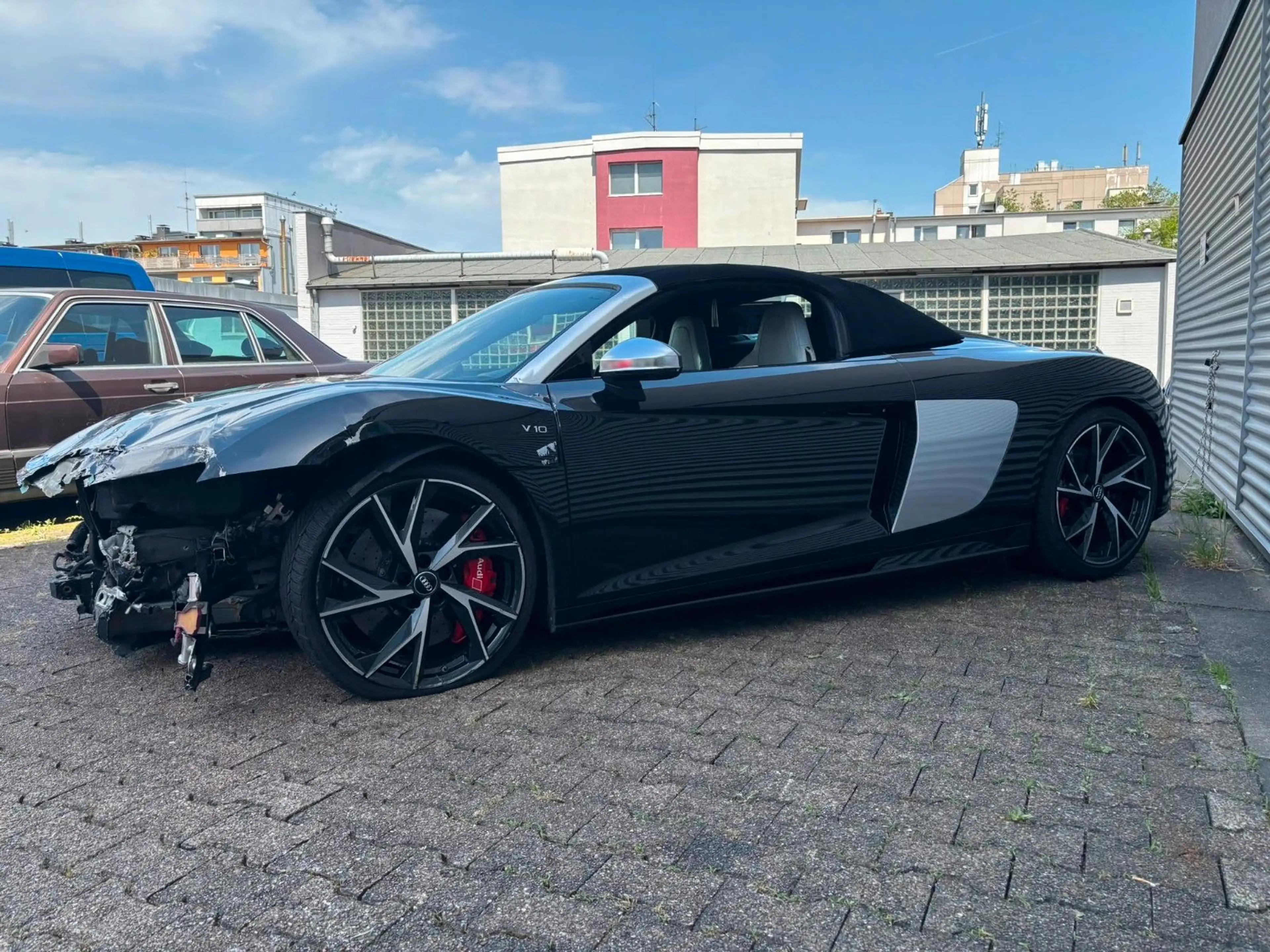 Audi R8 Spyder 5.2 FSI quattro *Fahrbereit* — photo 11