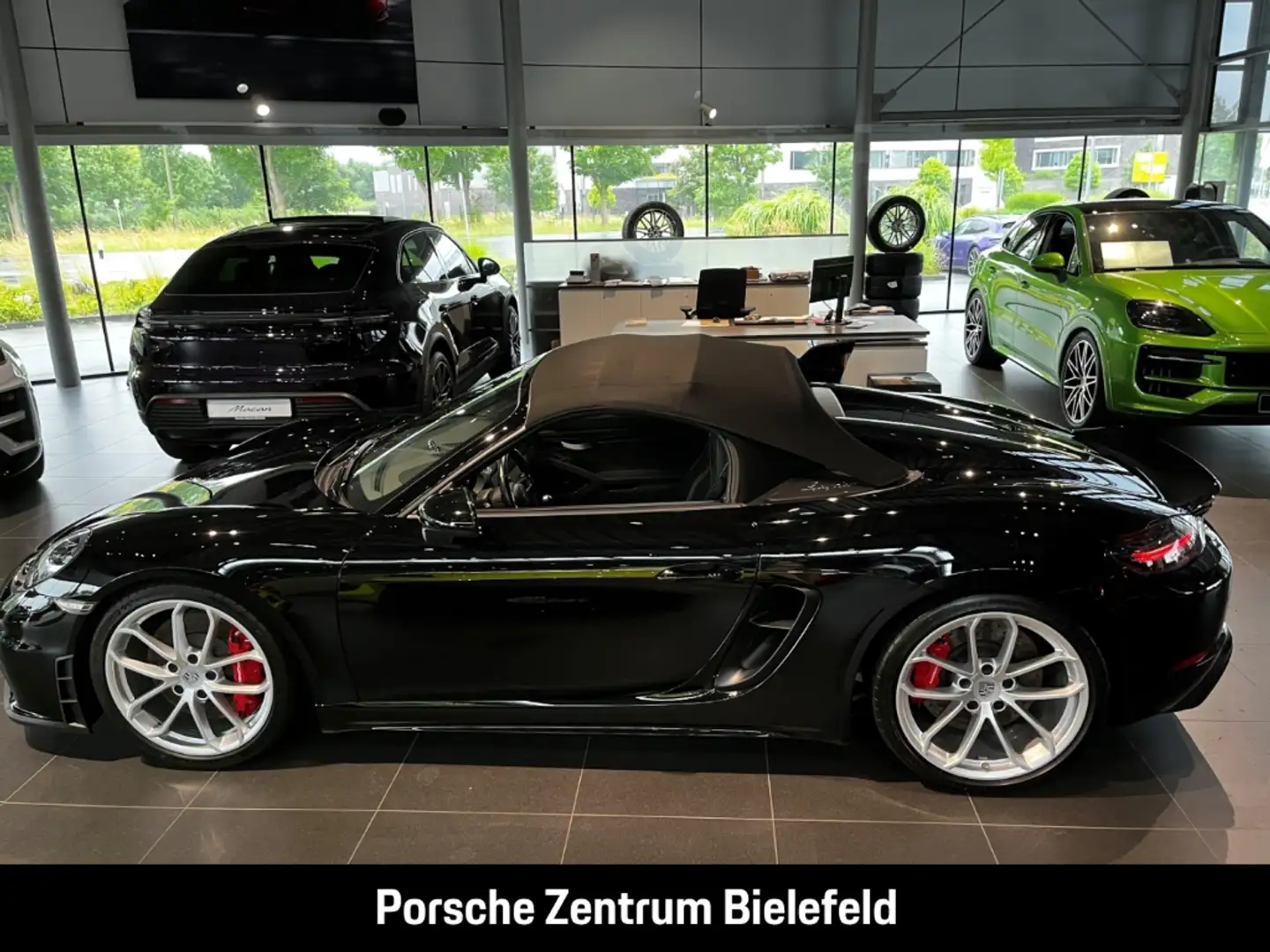 Porsche 718 Spyder BOSE Sportabgasanlage Rückfahrkamera Noir - 2