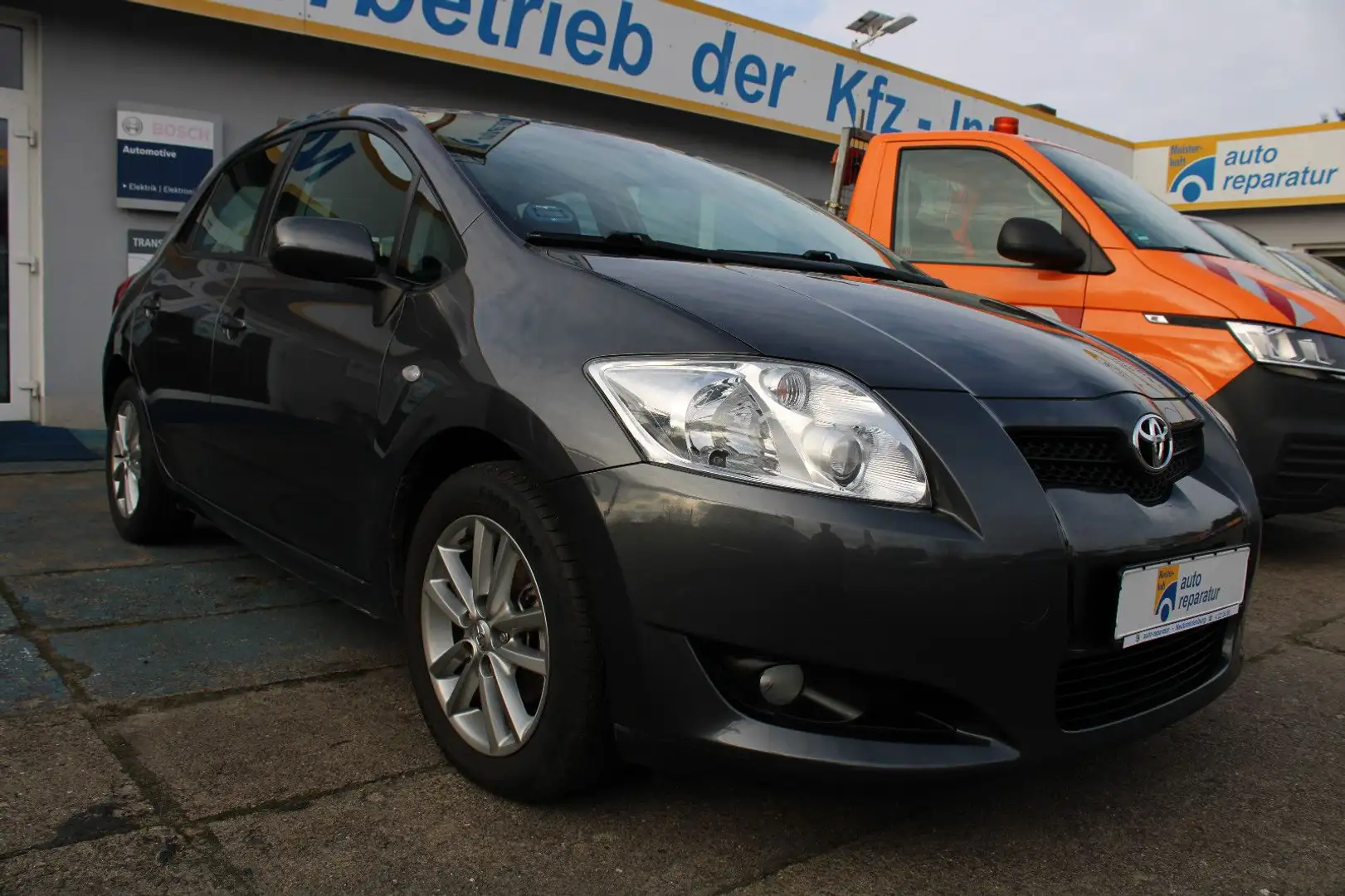 Toyota Auris Team TOP Grey - 2
