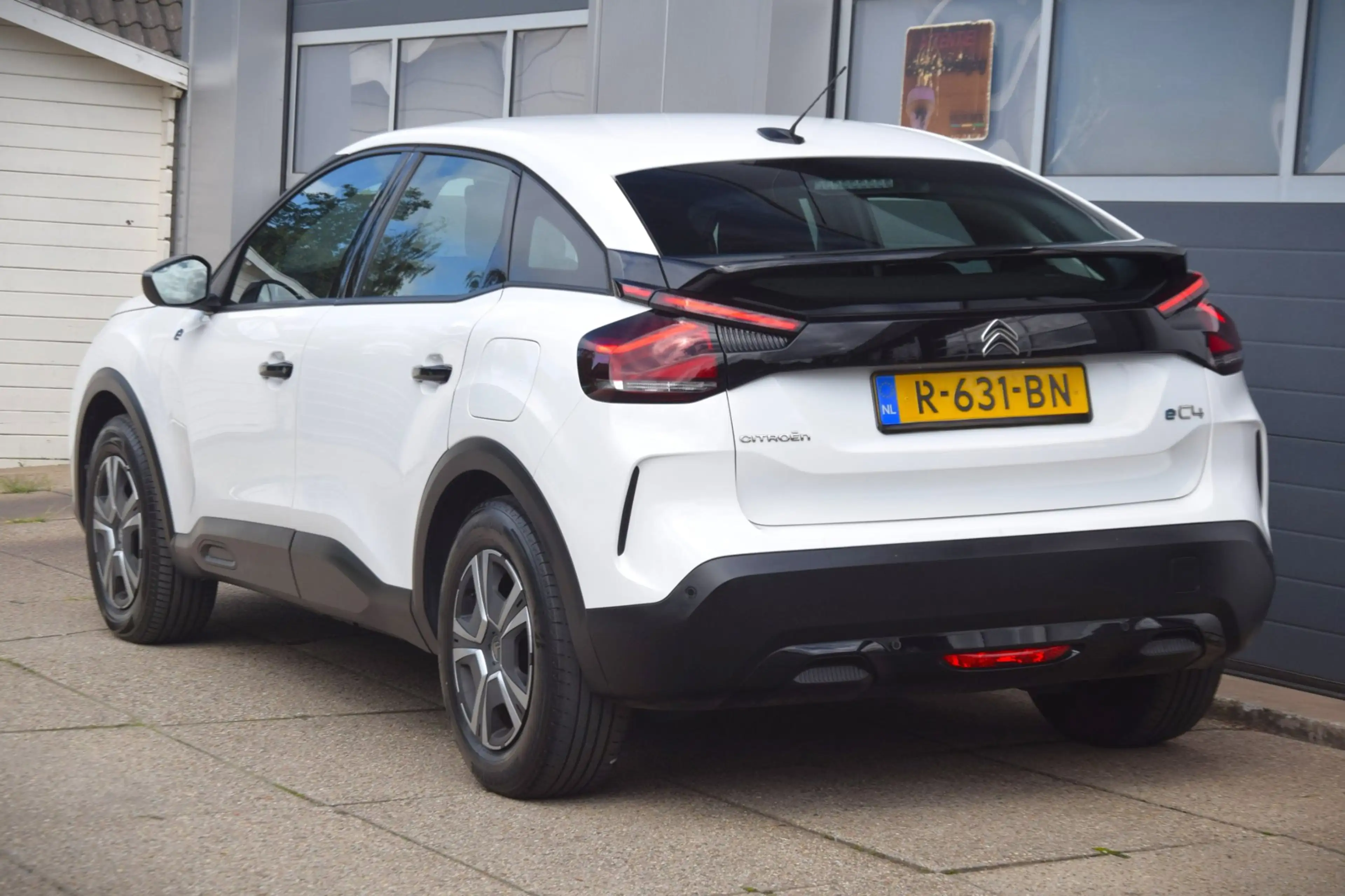 Citroen E-C4 Electric Live 50 kWh — photo 20