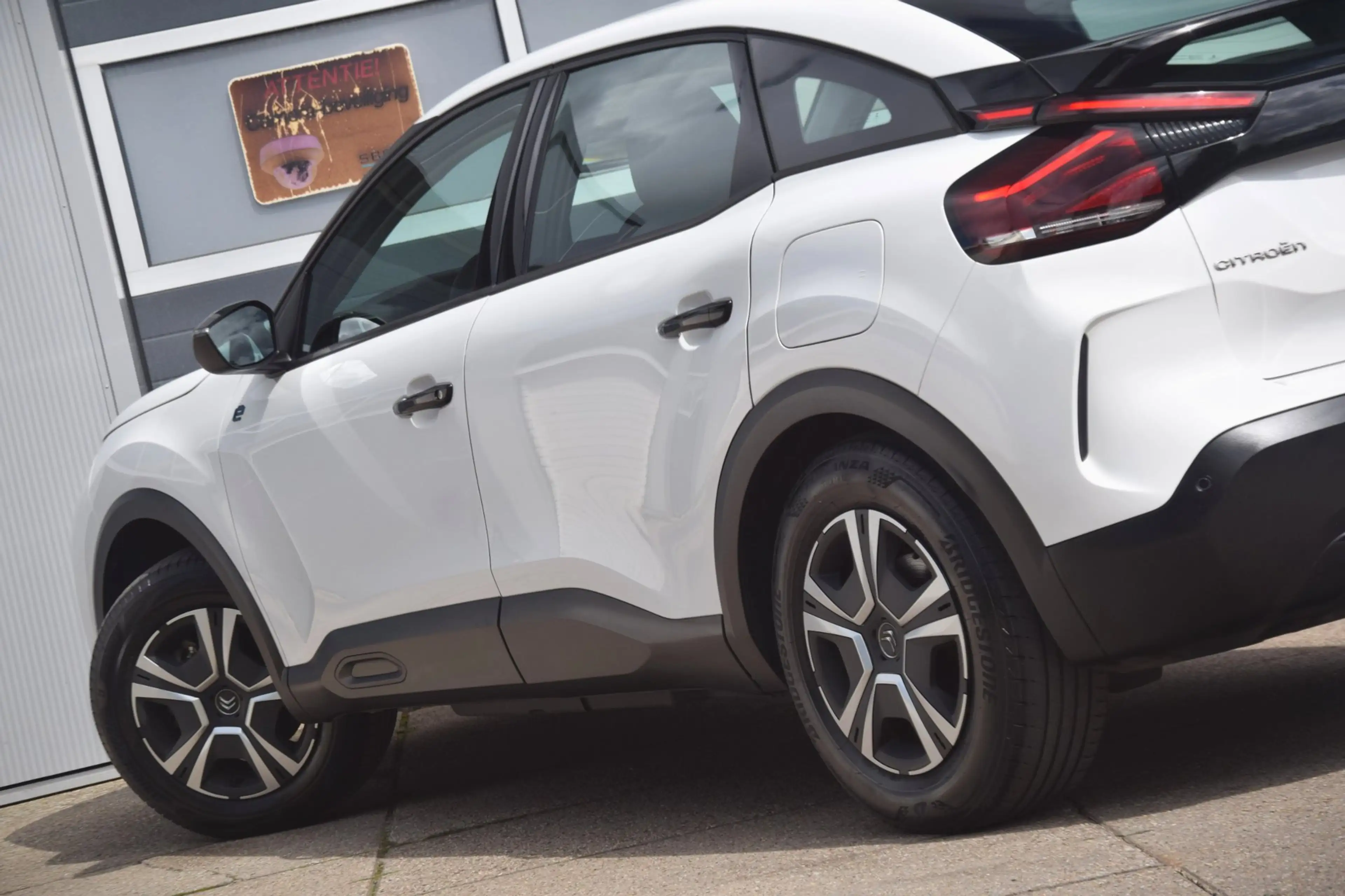 Citroen E-C4 Electric Live 50 kWh — photo 22