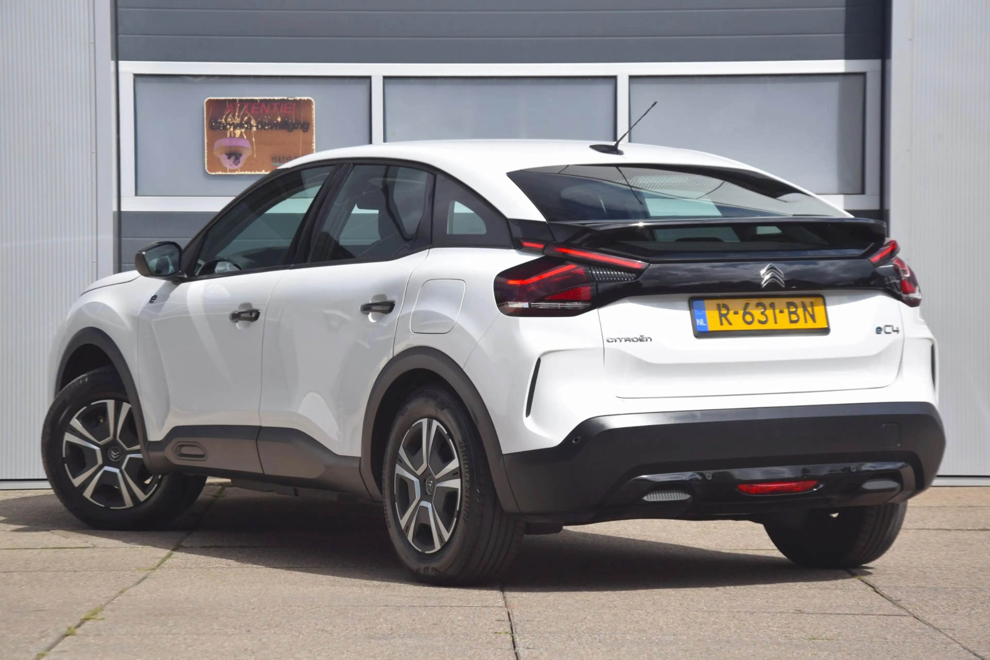 Citroen E-C4 Electric Live 50 kWh — photo 23