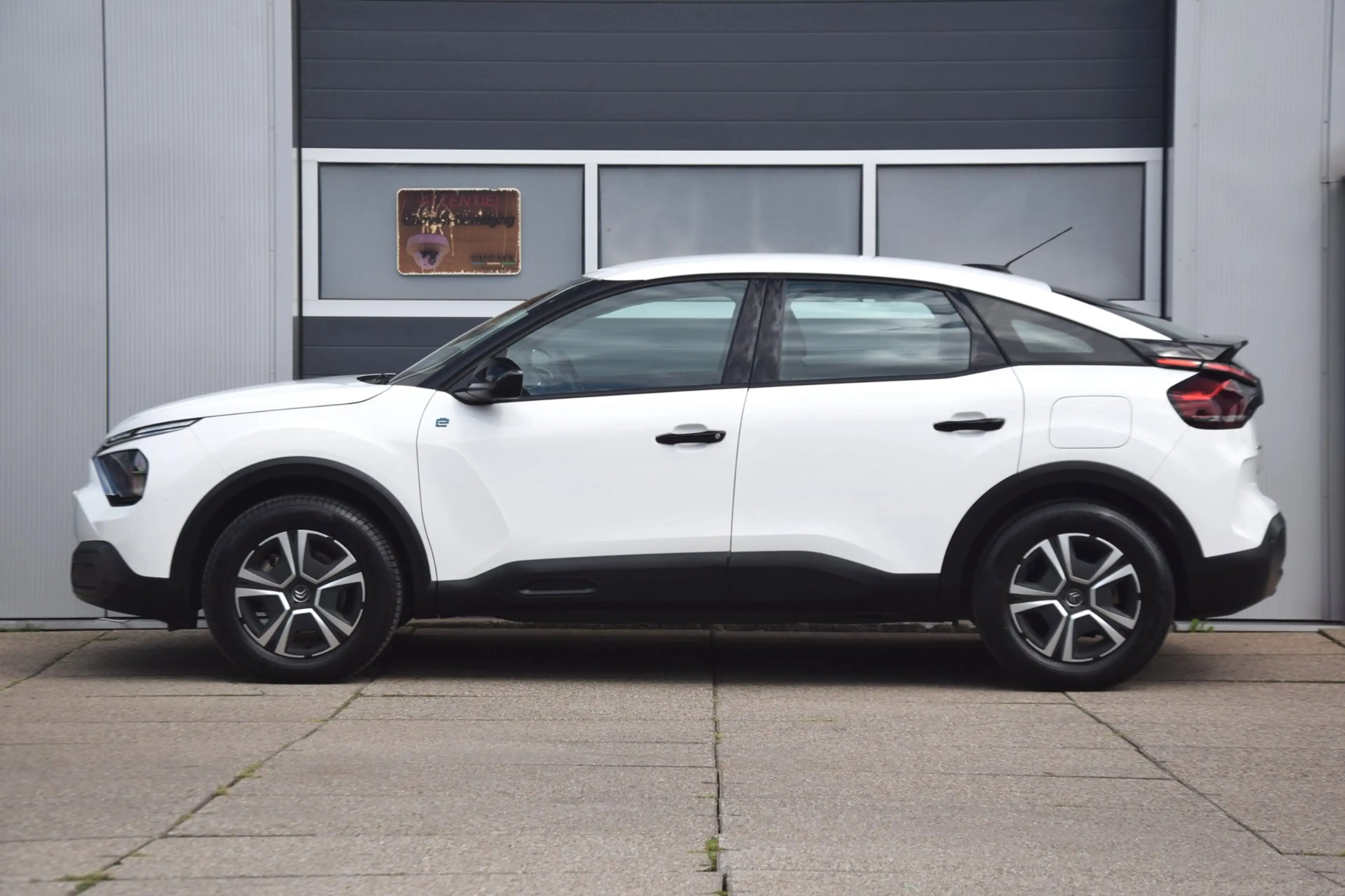 Citroen E-C4 Electric Live 50 kWh — photo 5