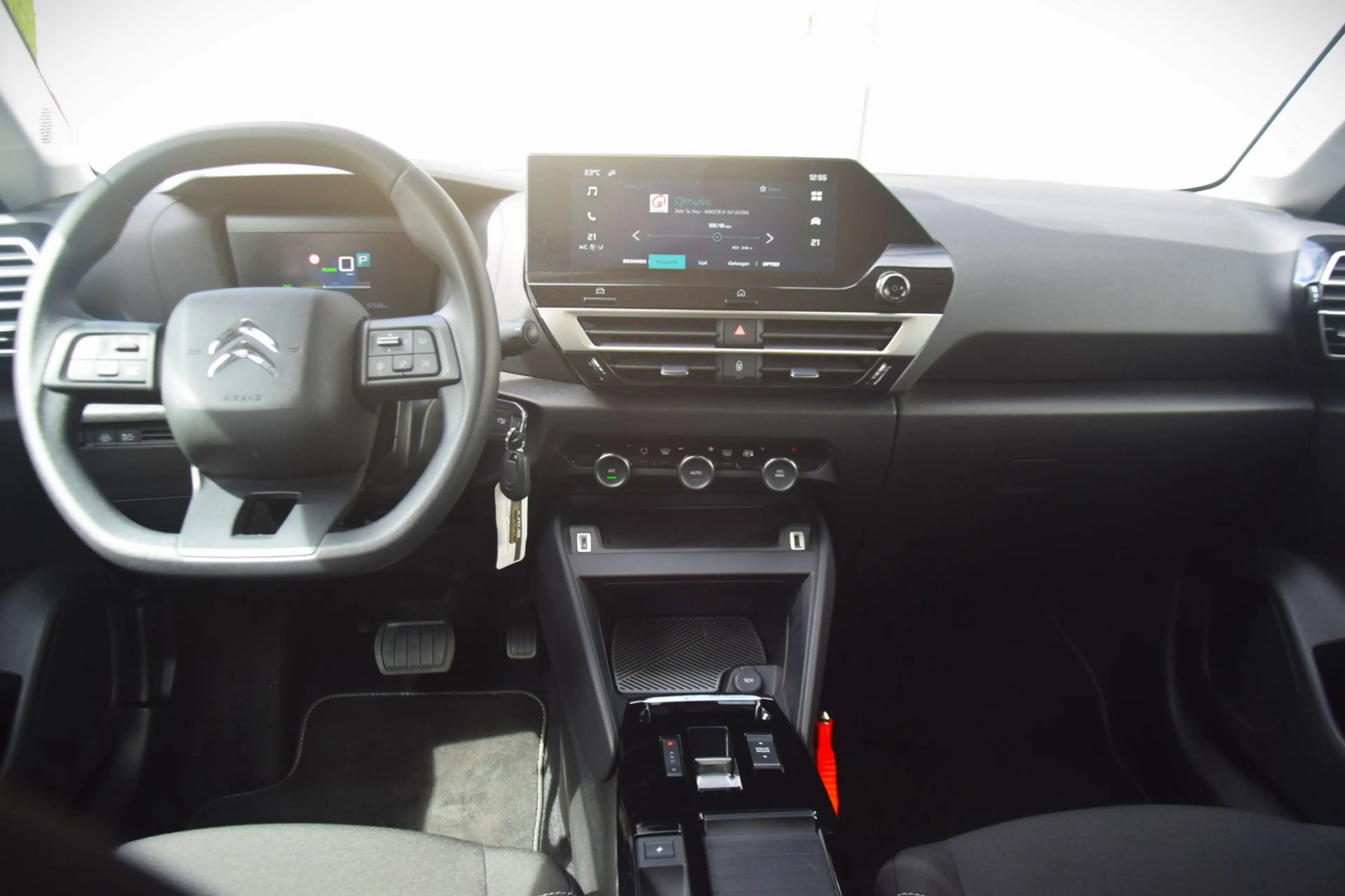 Citroen E-C4 Electric Live 50 kWh — photo 7