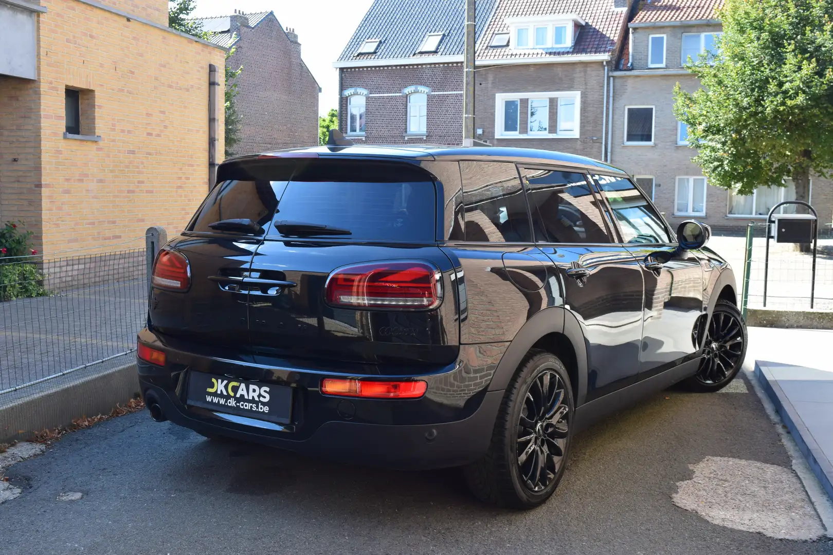 MINI Cooper Clubman 1.5iA - NAVI / LEDER / LED / PIANO BLACK EXTERIEUR Noir - 2