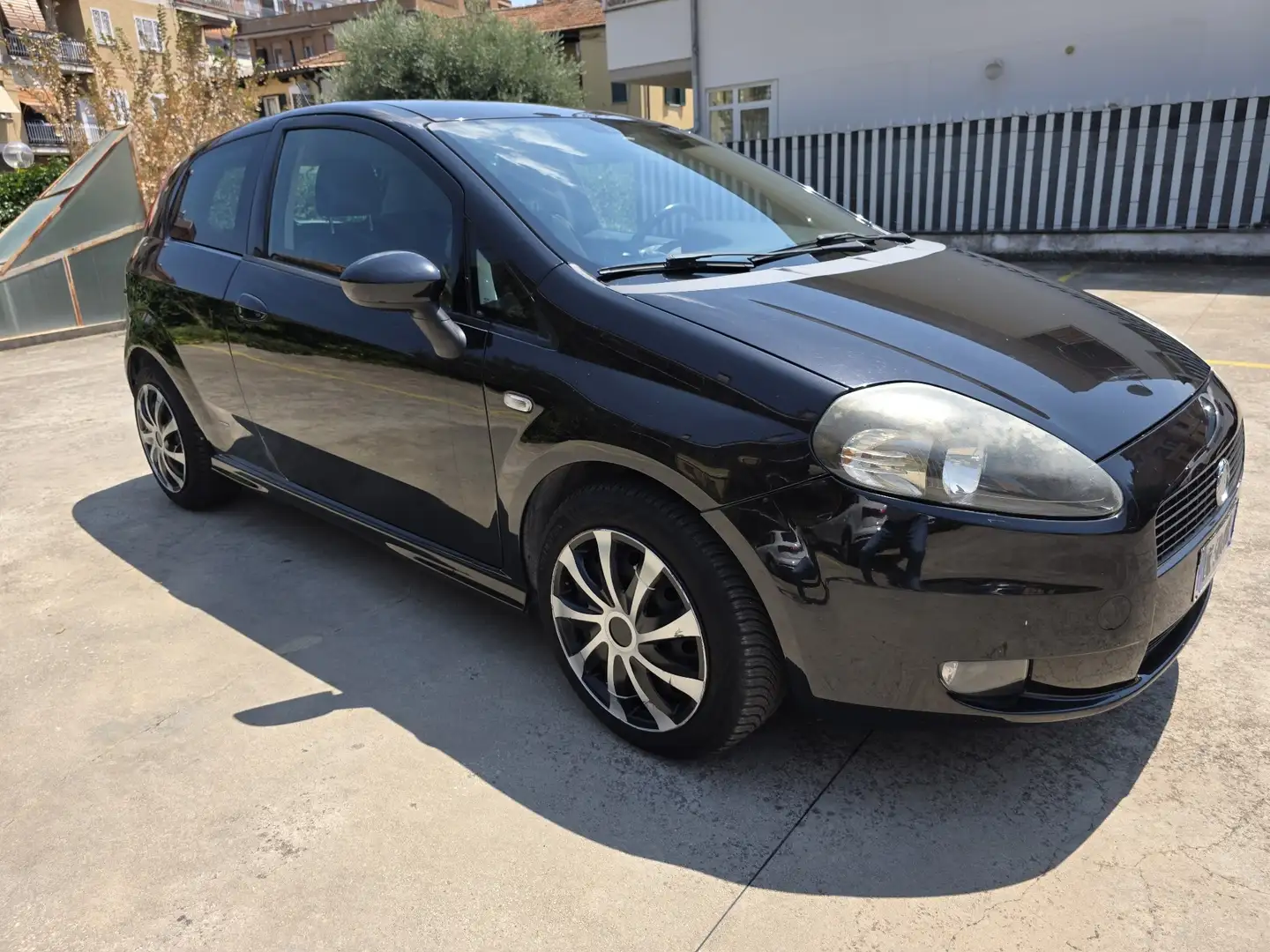 Fiat Grande Punto 3p 1.4 tjt Sport 120 CV IMPIANTO GPL Nero - 1