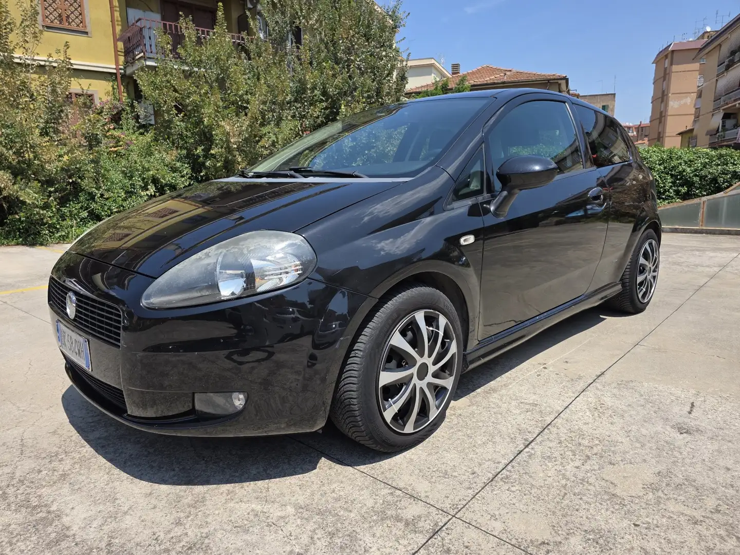 Fiat Grande Punto 3p 1.4 tjt Sport 120 CV IMPIANTO GPL Nero - 2