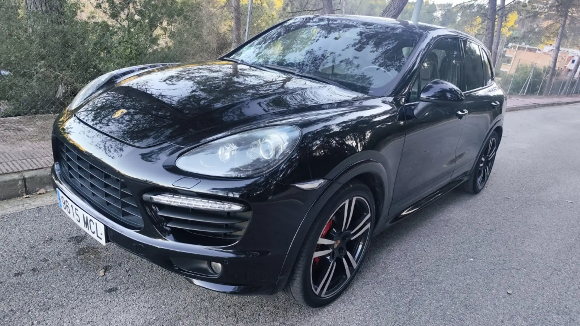 Porsche Cayenne GTS Aut. Zwart - 1