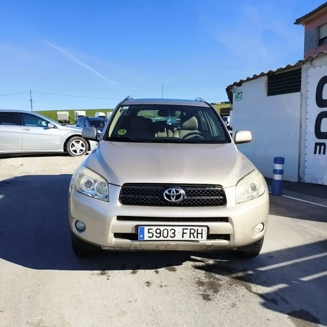Toyota RAV 4 2.2D-4D Executive Cross Sport Gelb - 2