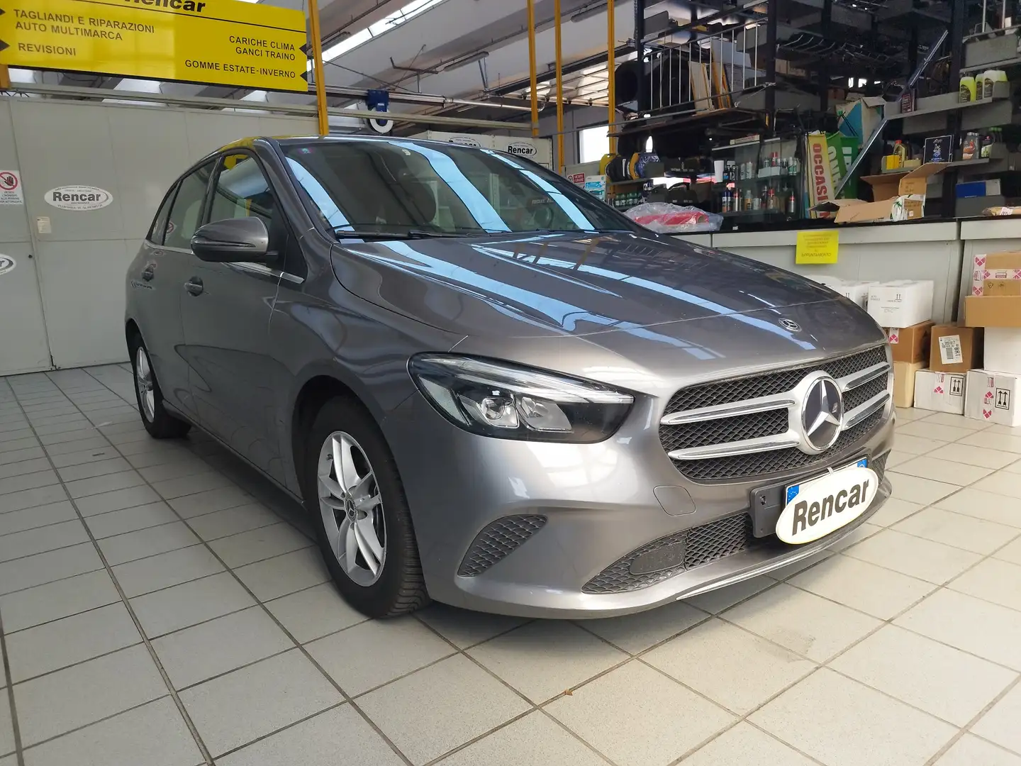 Mercedes-Benz B 180 B 180 d Sport auto Gris - 1