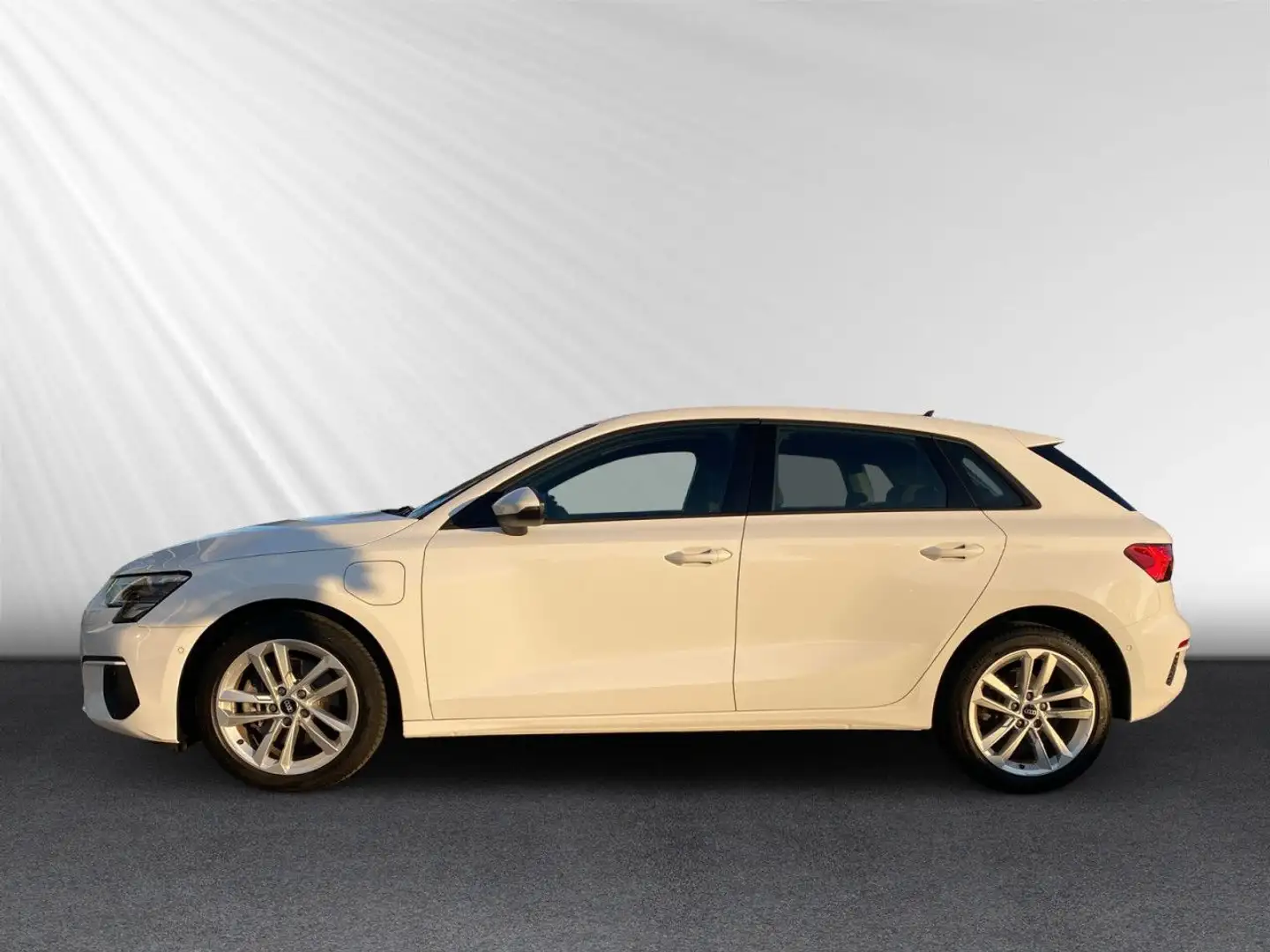 Audi A3 Sportback 40 TFSI e S tronic AHK LED R-Kamera Wit - 2