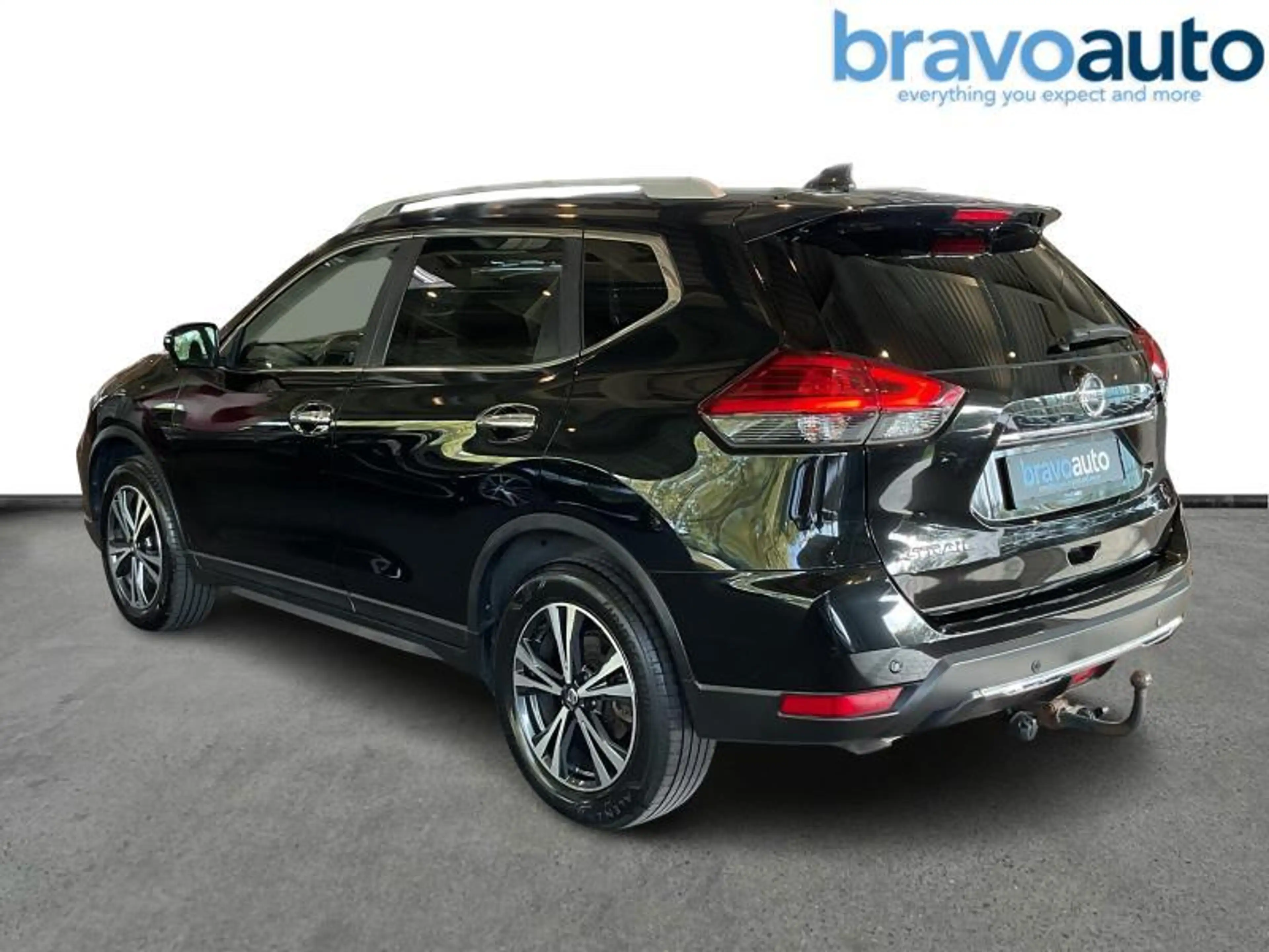 Nissan X-Trail N-CONNECTA / 7 PLACES — photo 2