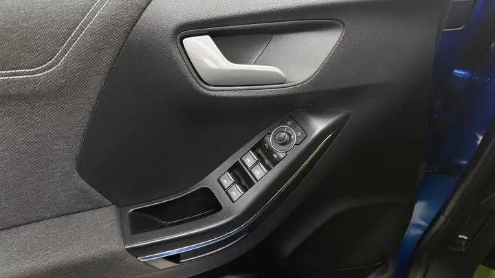 Ford Puma 1.0 EcoBoost Titanium MHEV 2022, foto 10