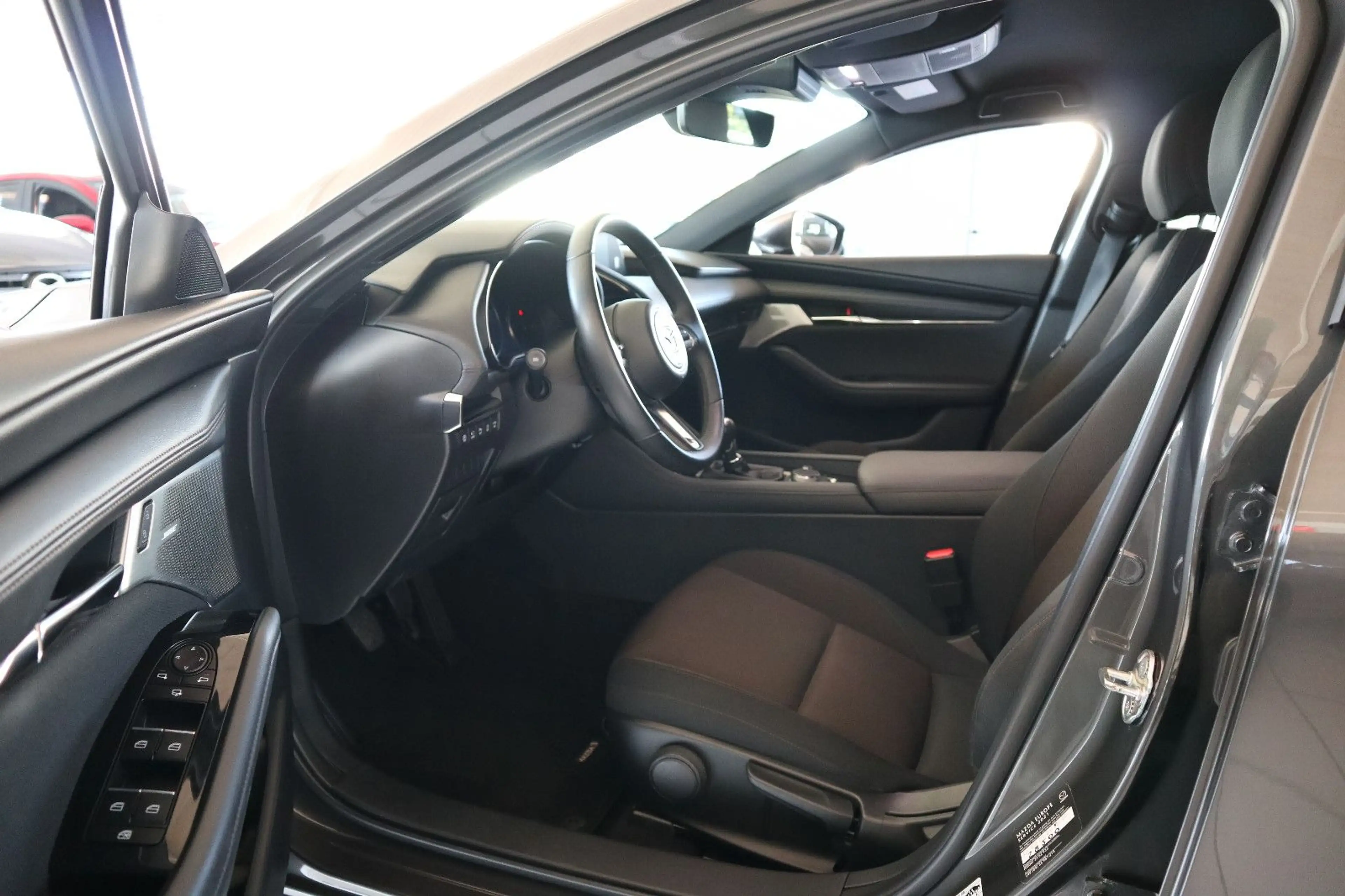 Mazda 3 Lim. *NAVI*360-KAM*BOSE*HU/AU+INSP. NEU* — photo 10