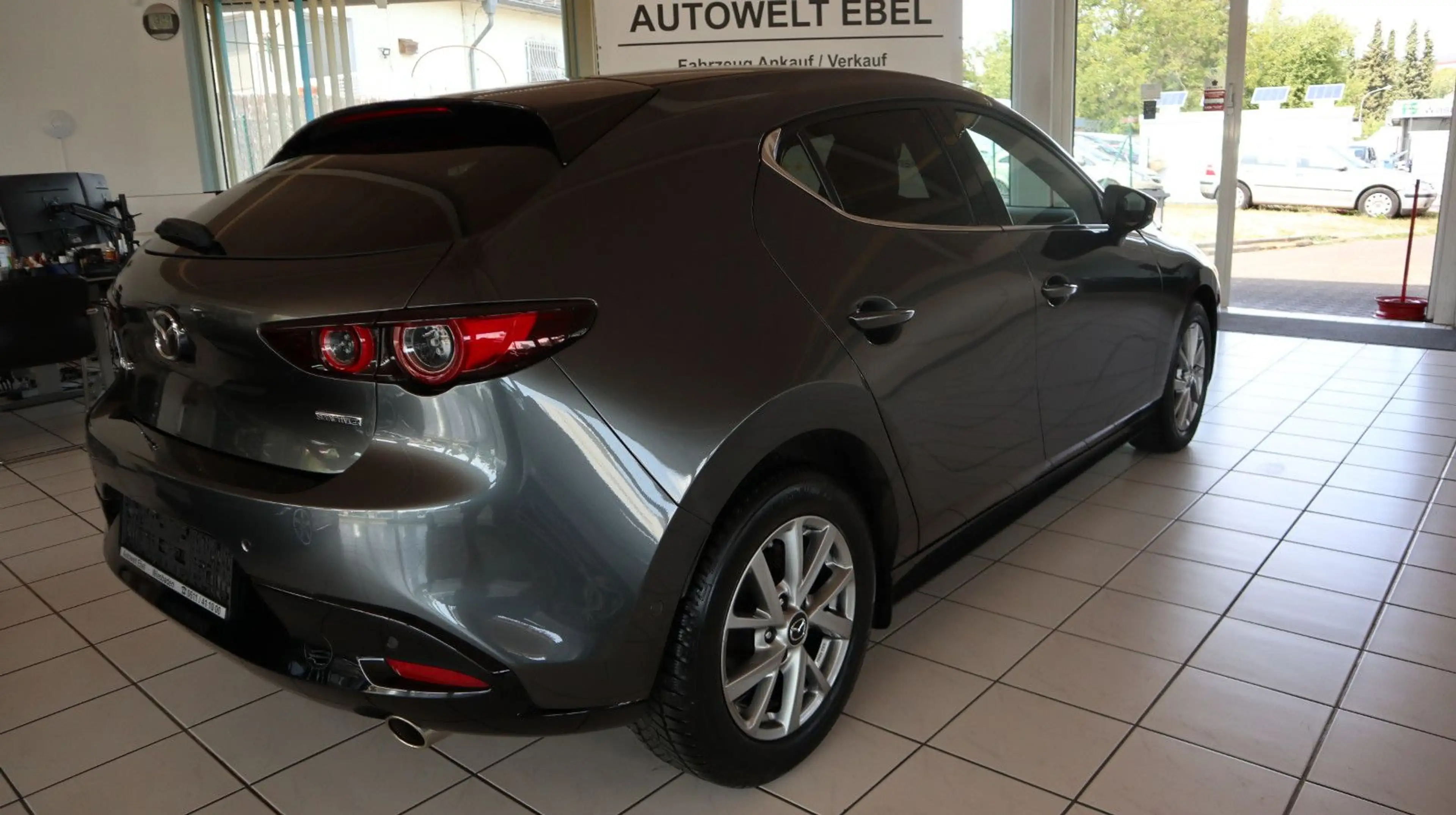 Mazda 3 Lim. *NAVI*360-KAM*BOSE*HU/AU+INSP. NEU* — photo 8