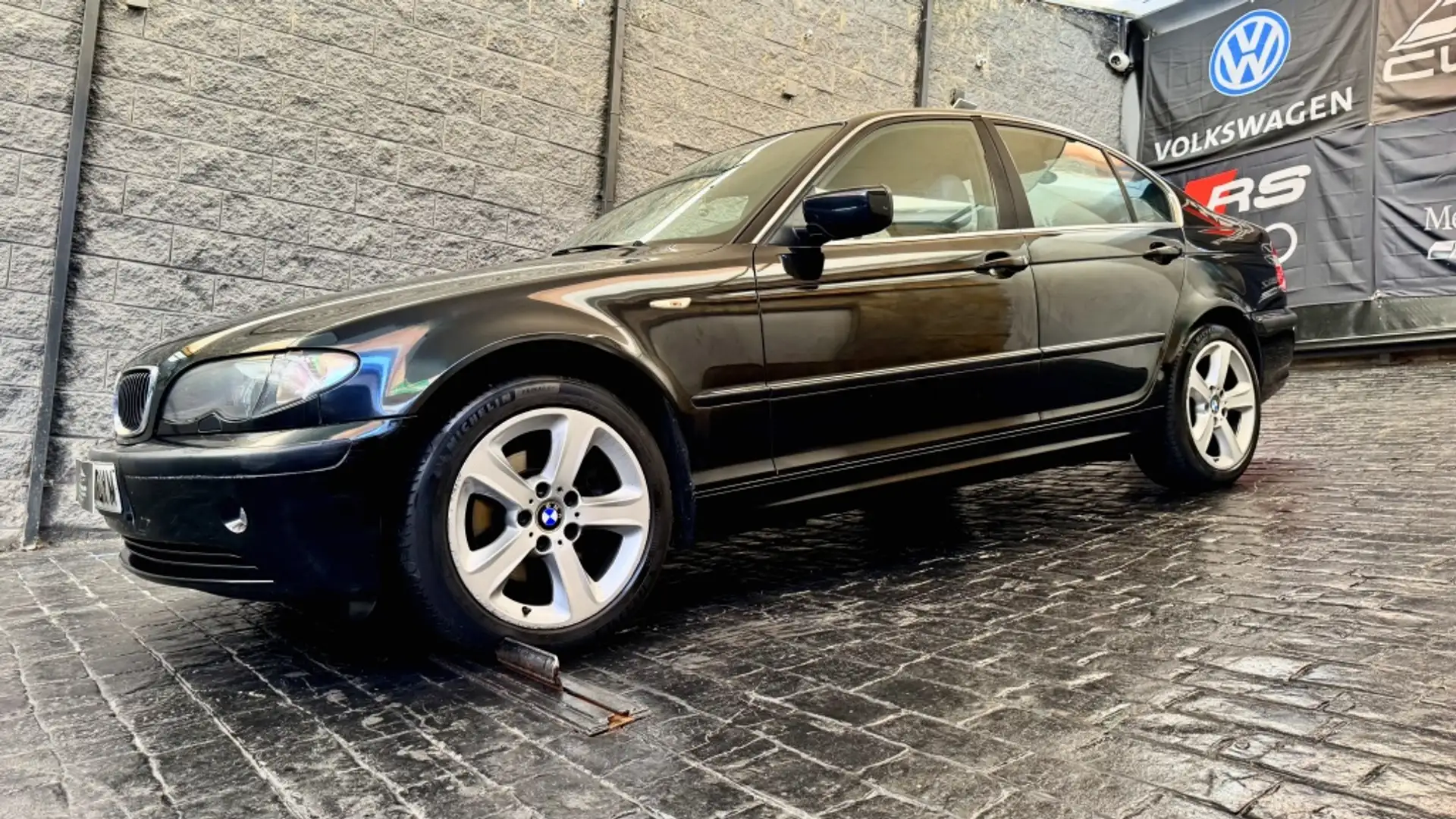 BMW 325 325xi Negro - 2