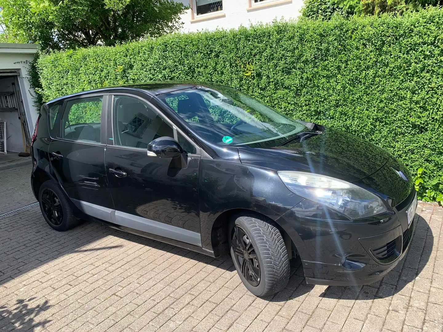 Renault Scenic Scenic 1.6 16V 110 Expression Schwarz - 1