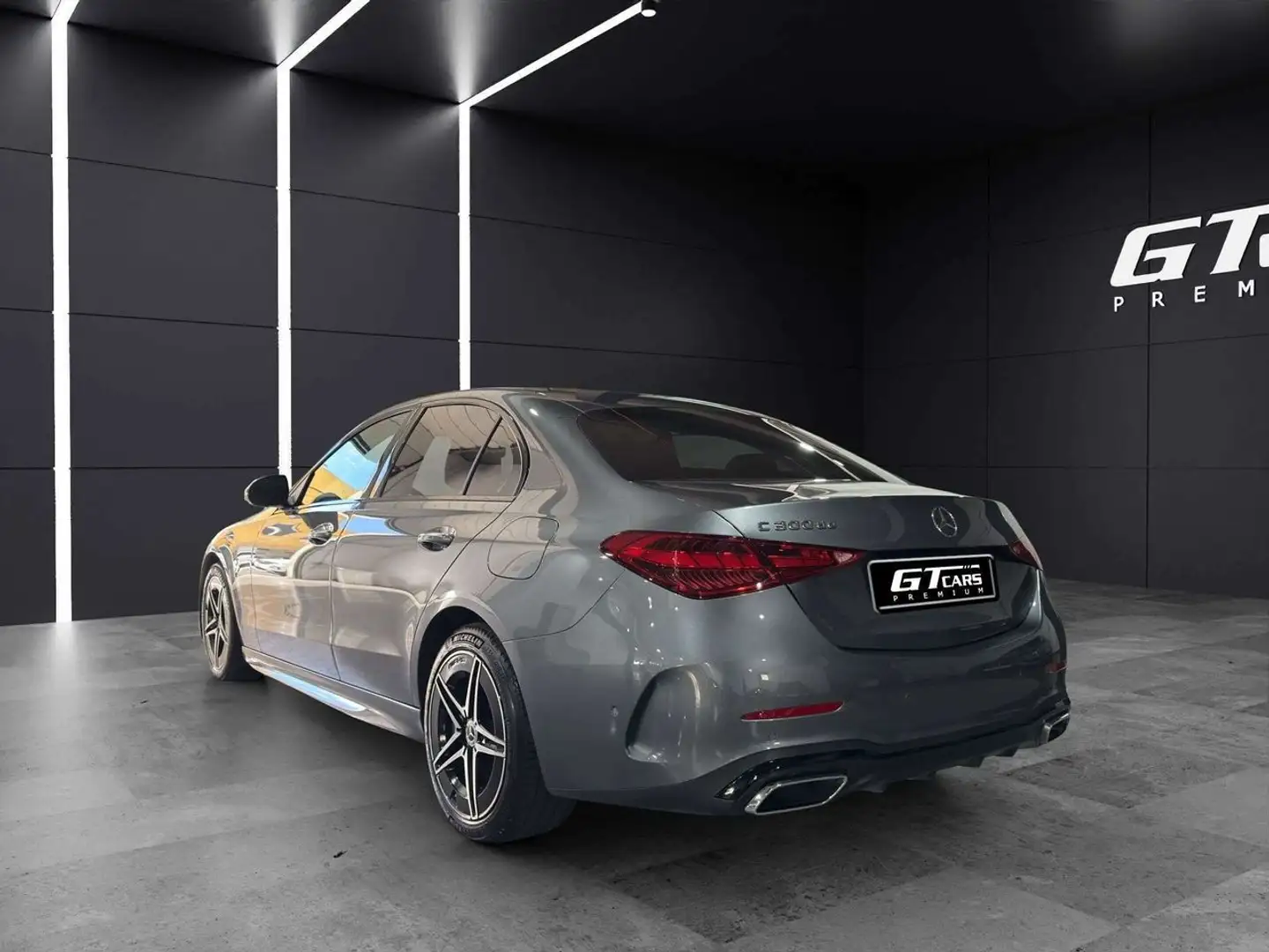 Mercedes-Benz C 30 AMG 300de Gris - 2