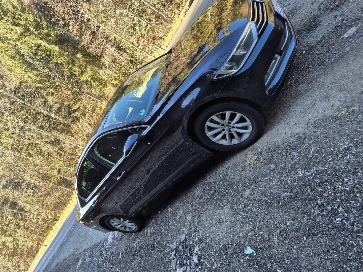 Volkswagen Passat Trendline 2,0 TDI Schwarz - 1