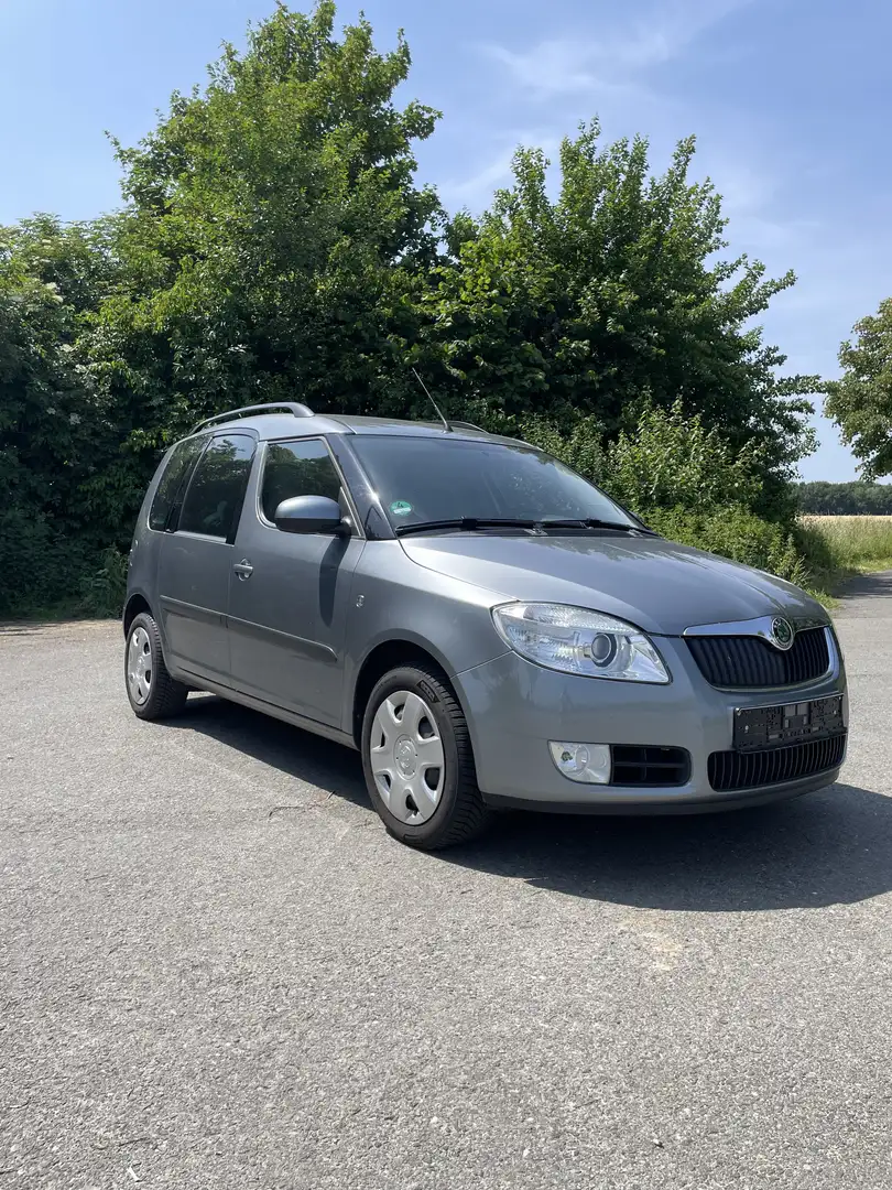 Skoda Roomster 1.6 16V Tiptronic Scout PLUS EDITION - 2