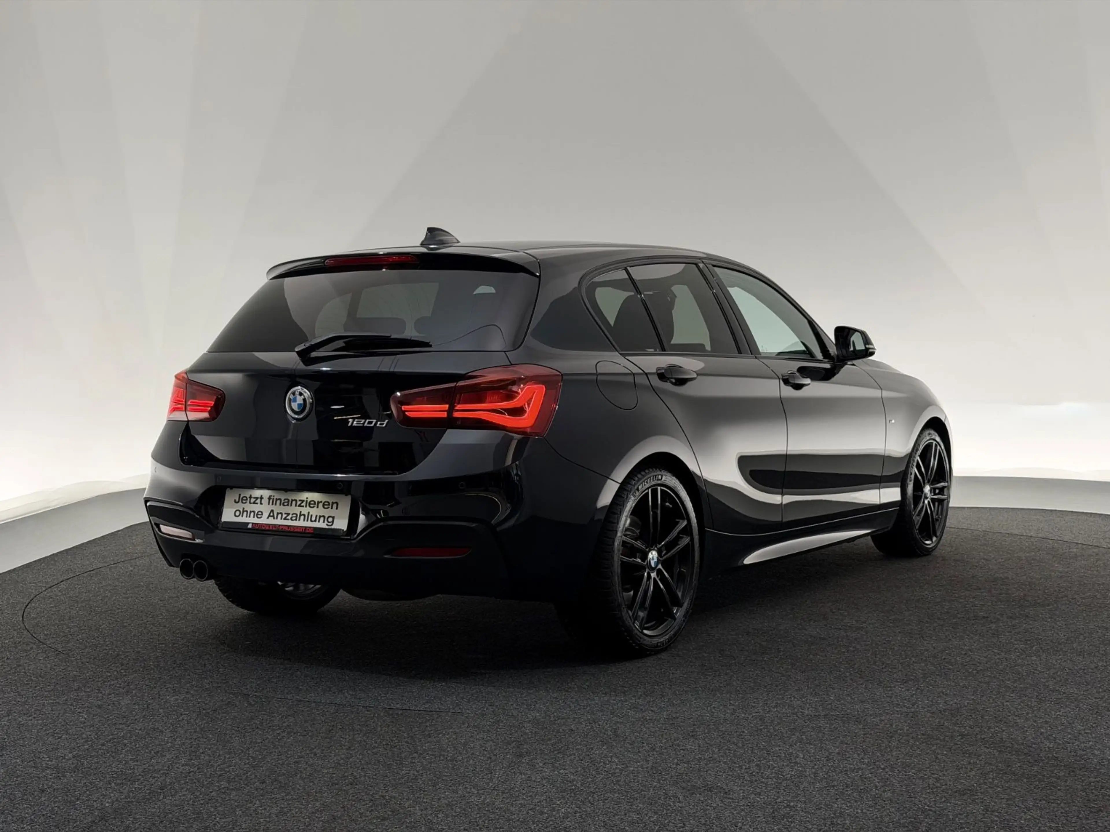 BMW 120 d Lim.*M SPORT SHADOW*LED-SHZ-PDC-HARMAN KARD — photo 7