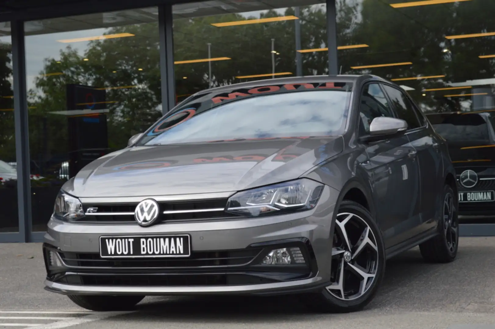 Volkswagen Polo 1.0 TSI R-Line Navi Clima Pdc Grijs - 1