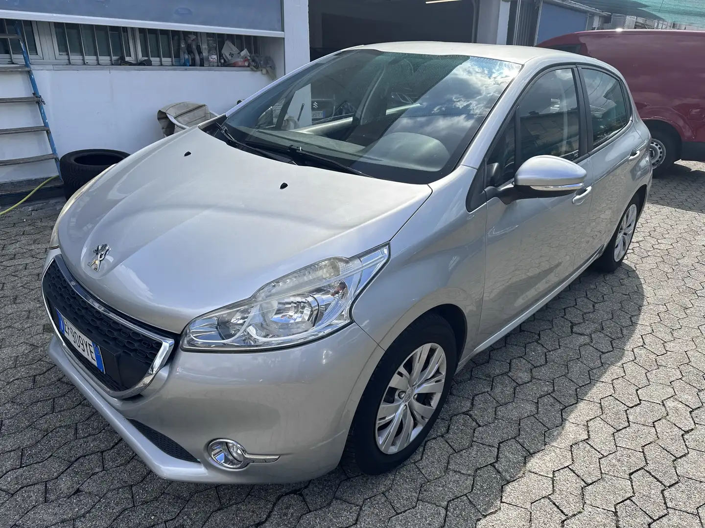 Peugeot 208 1.2 VTI 82CV Access*EURO5*NEOPATENTATI - 1