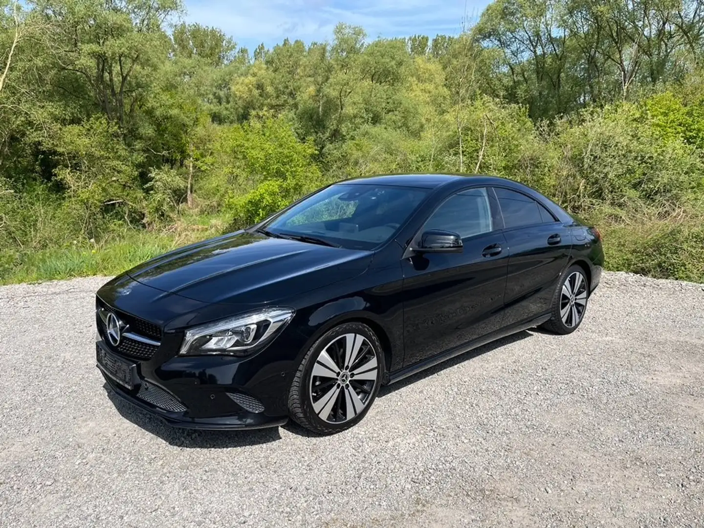 Mercedes-Benz CLA 180 122PK 2017 82.984 KM AUTOMAAT BLACK EDITION Noir - 1