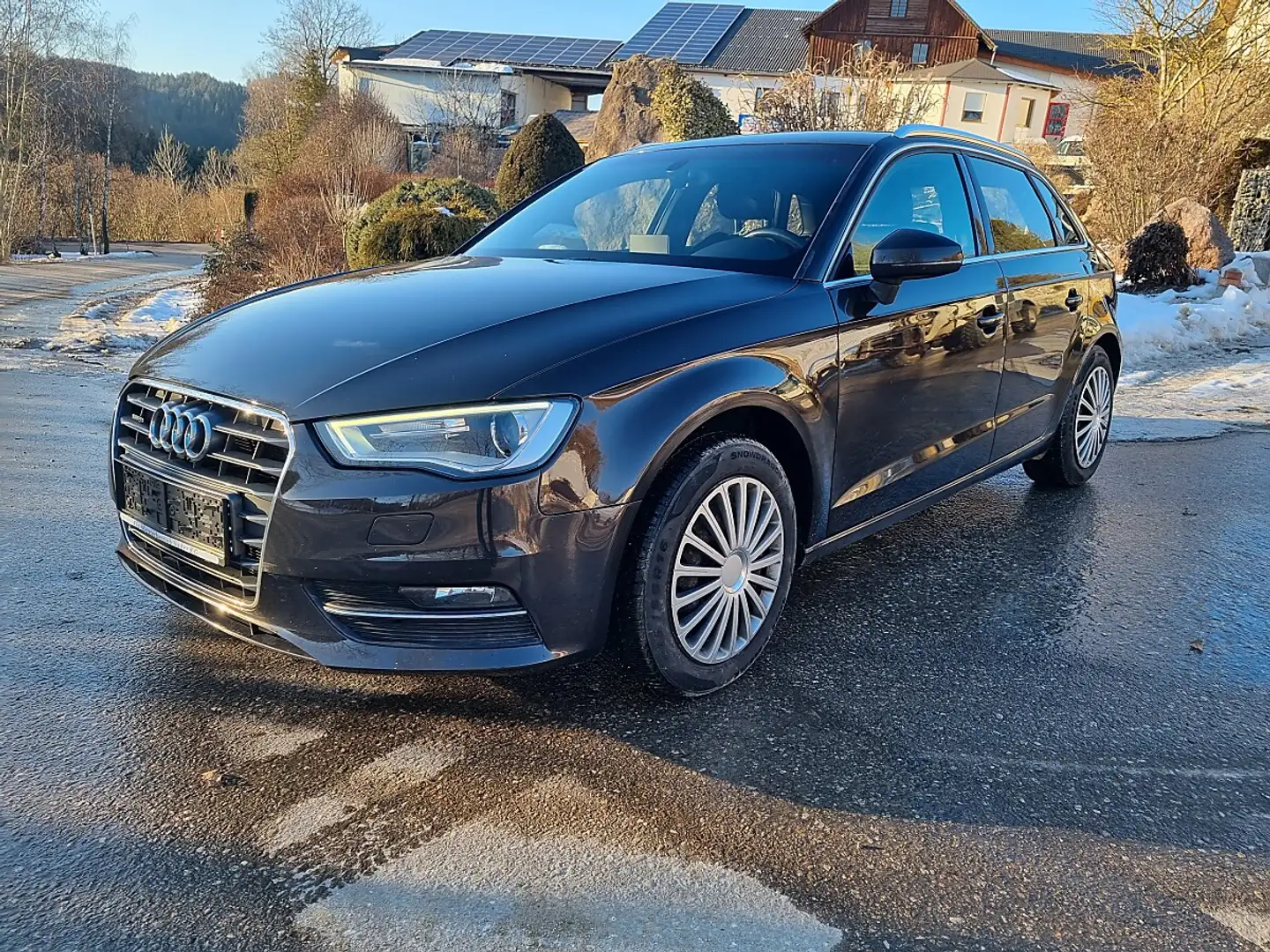 Audi A3 Sportback quattro Style 2,0 TDI Xenon Sitzh. Za... Braun - 1