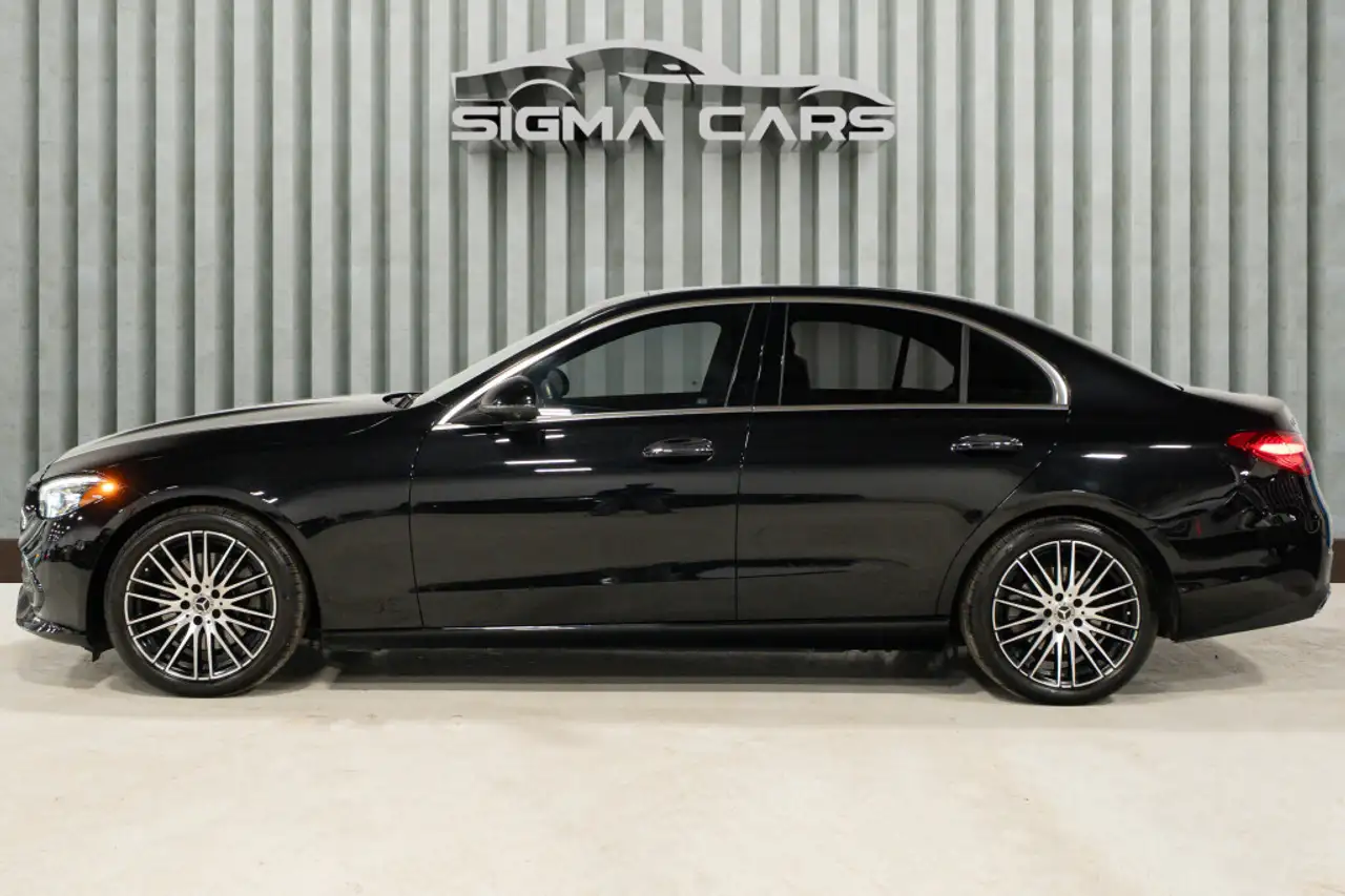 Mercedes-Benz C-Class снимка Mercedes-Benz C-Class