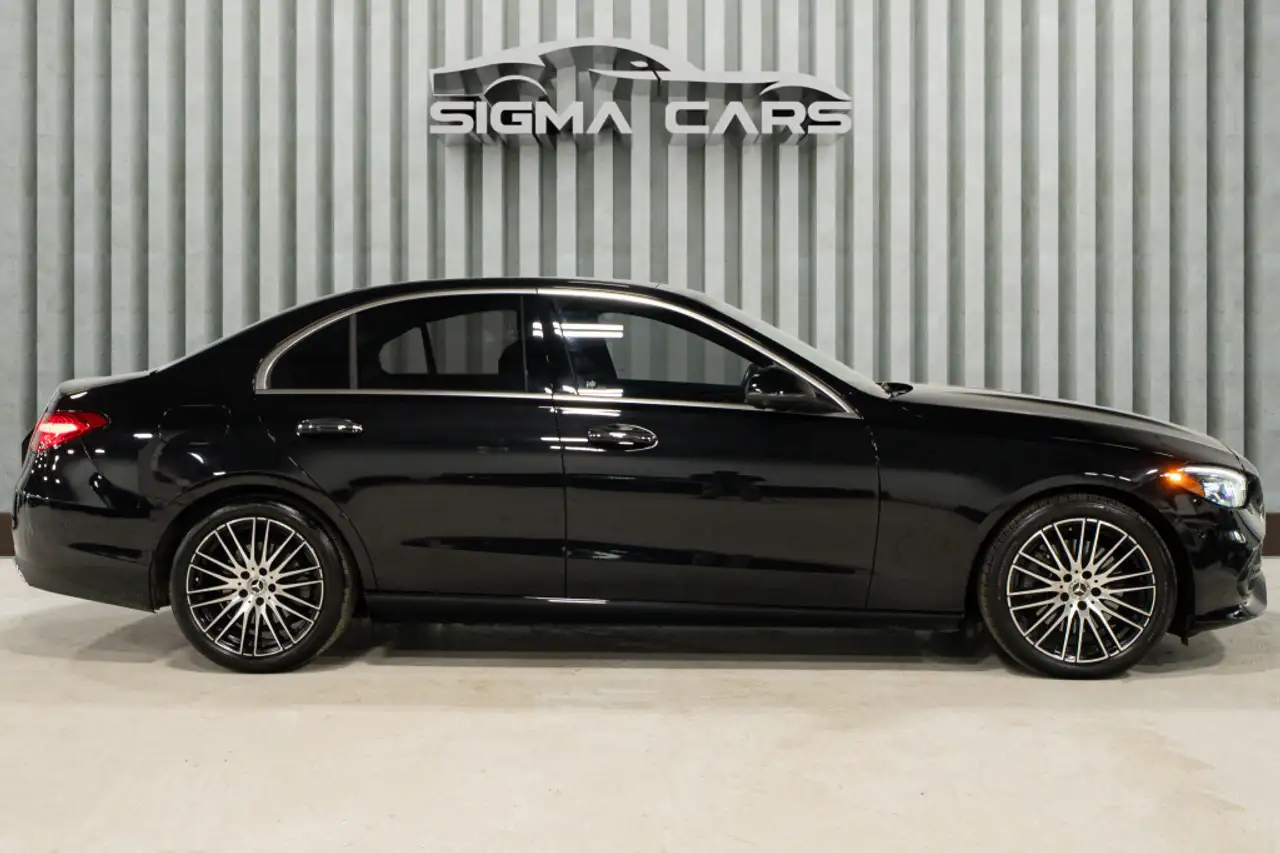 Mercedes-Benz C-Class снимка Mercedes-Benz C-Class