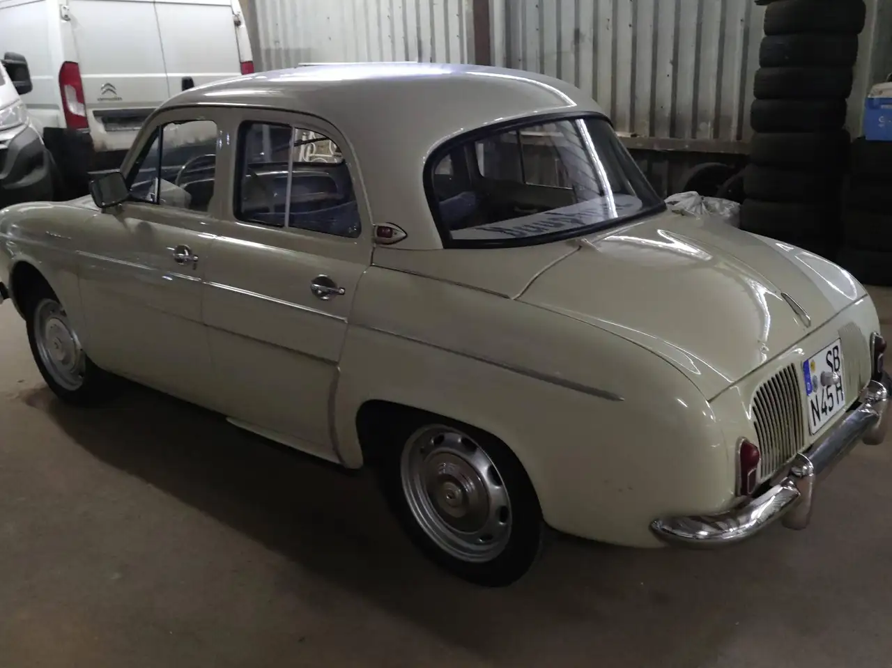 Renault Dauphine, foto 2