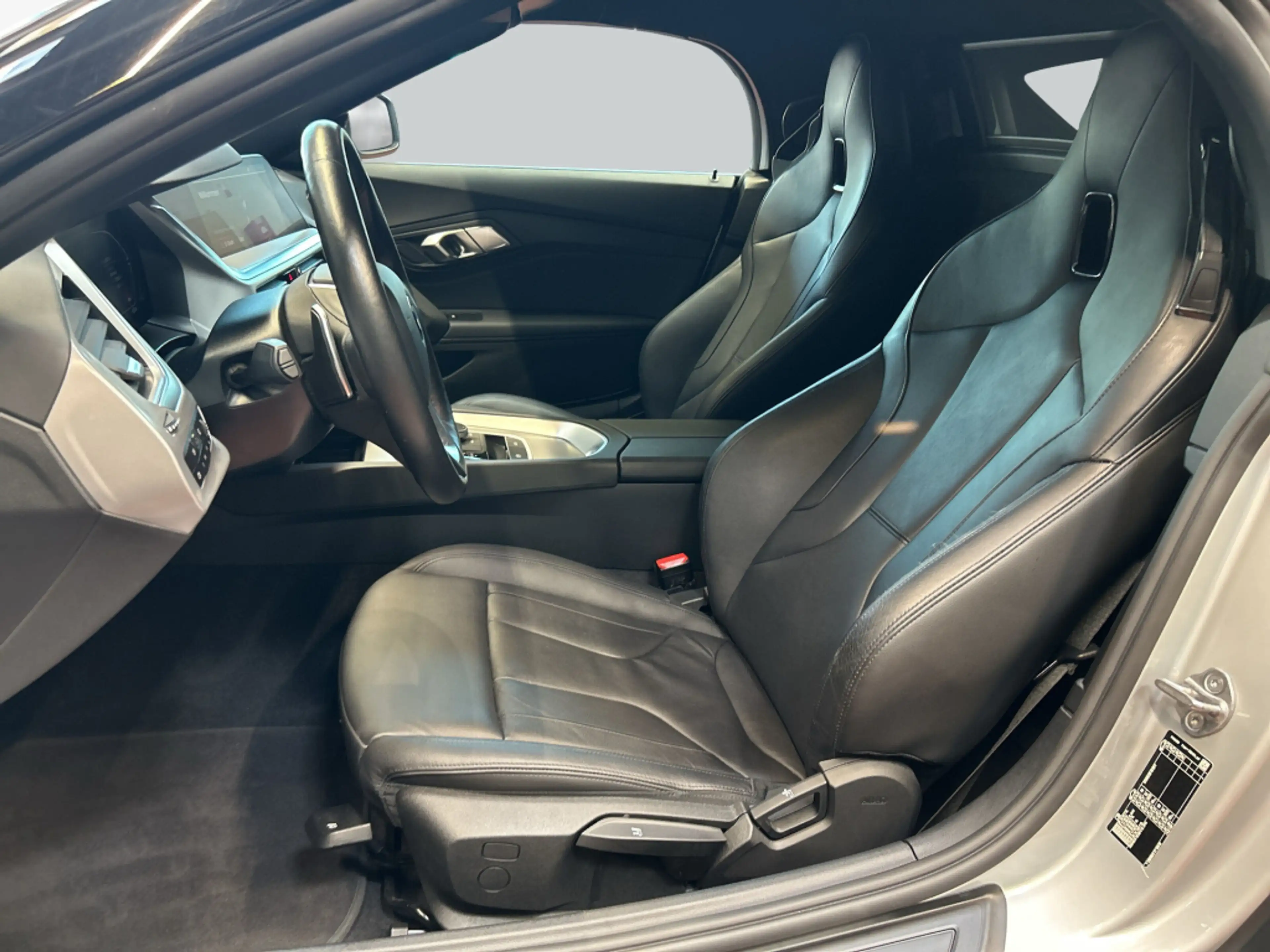 BMW Z4 sDrive20i Aut. Advantage HiFi Navi SHZ — photo 11