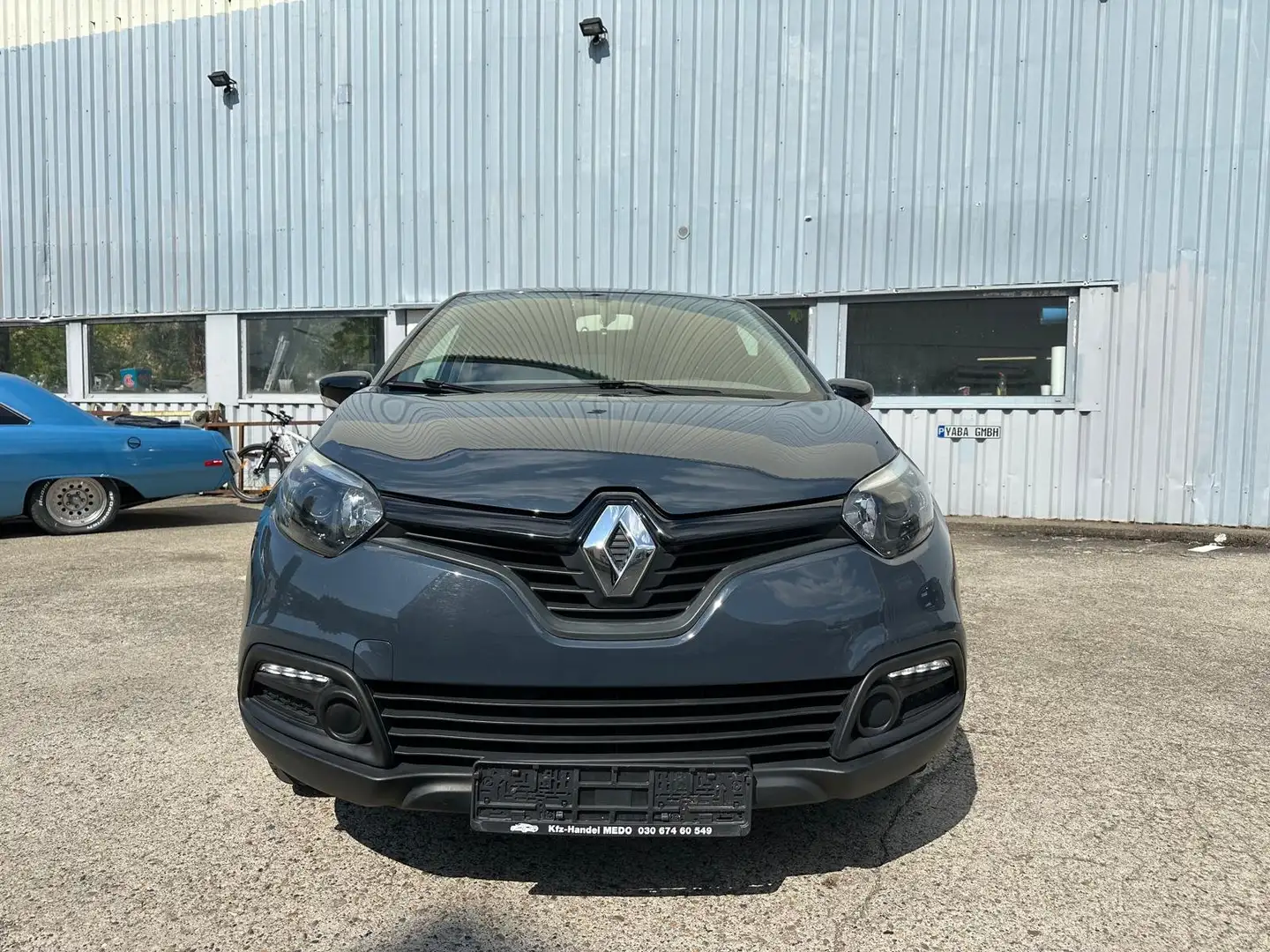 Renault Captur Expression NR 85 Blau - 2
