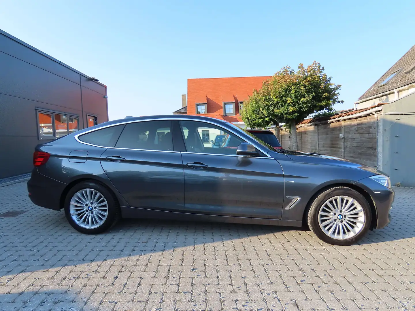 BMW 320 Gran Turismo 320iA LUXURY Gris - 2