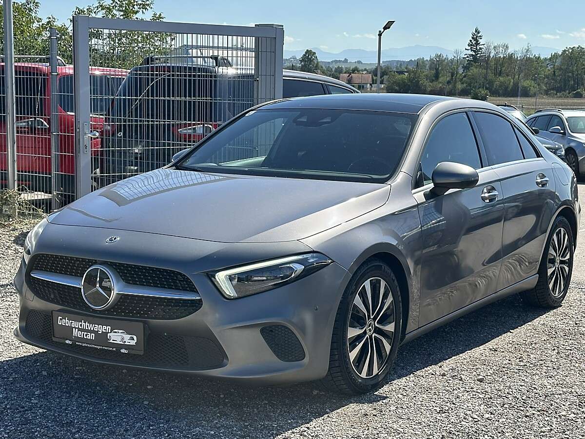 Mercedes-Benz A 200