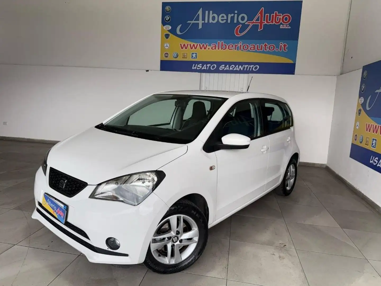 SEAT Mii 1.0 5 porte Chic Bianco - 1