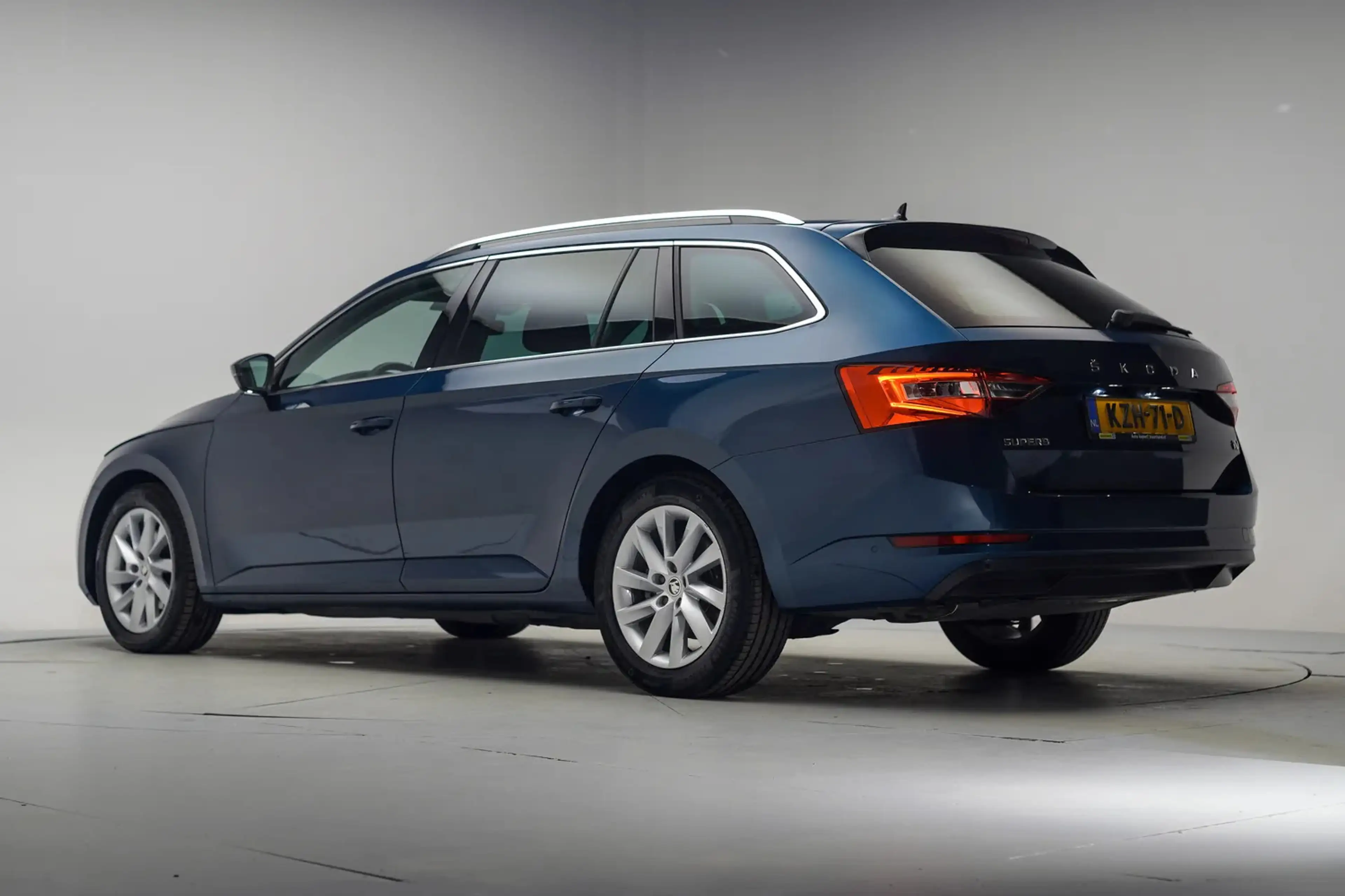 Skoda Superb 1.4 TSI iV PHEV Style Aut. [ Navi Memory Stoelverw — photo 3