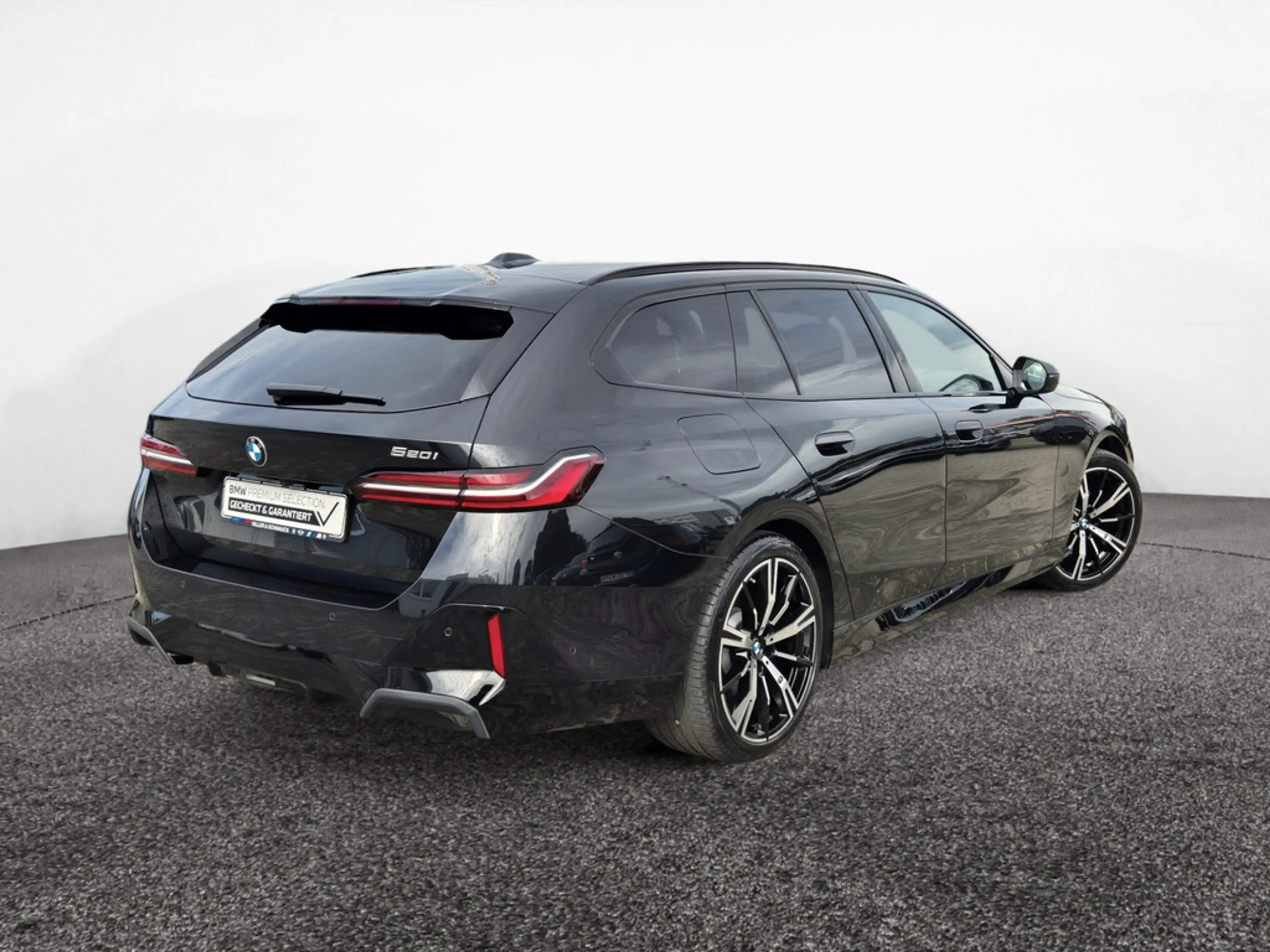 BMW 520 i Touring M-Sport 20 ZOLL+AHK+H/K+KAM+LED — photo 3