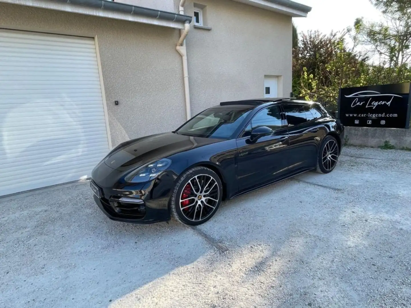 Porsche Panamera 4S V6 3.0 560 Hybrid Sport Turismo Noir - 1