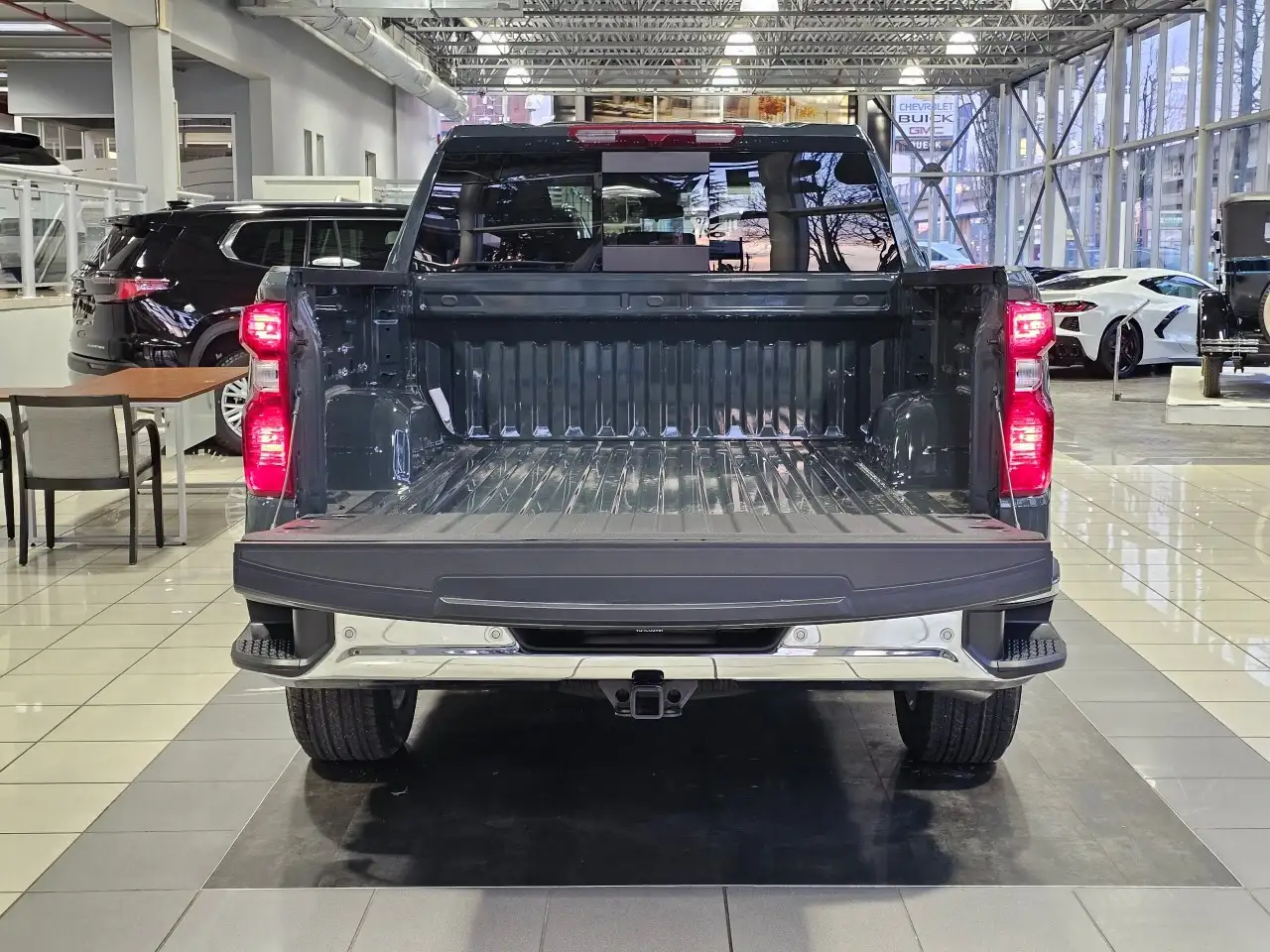 Chevrolet Silverado 1500 снимка Chevrolet Silverado 1500