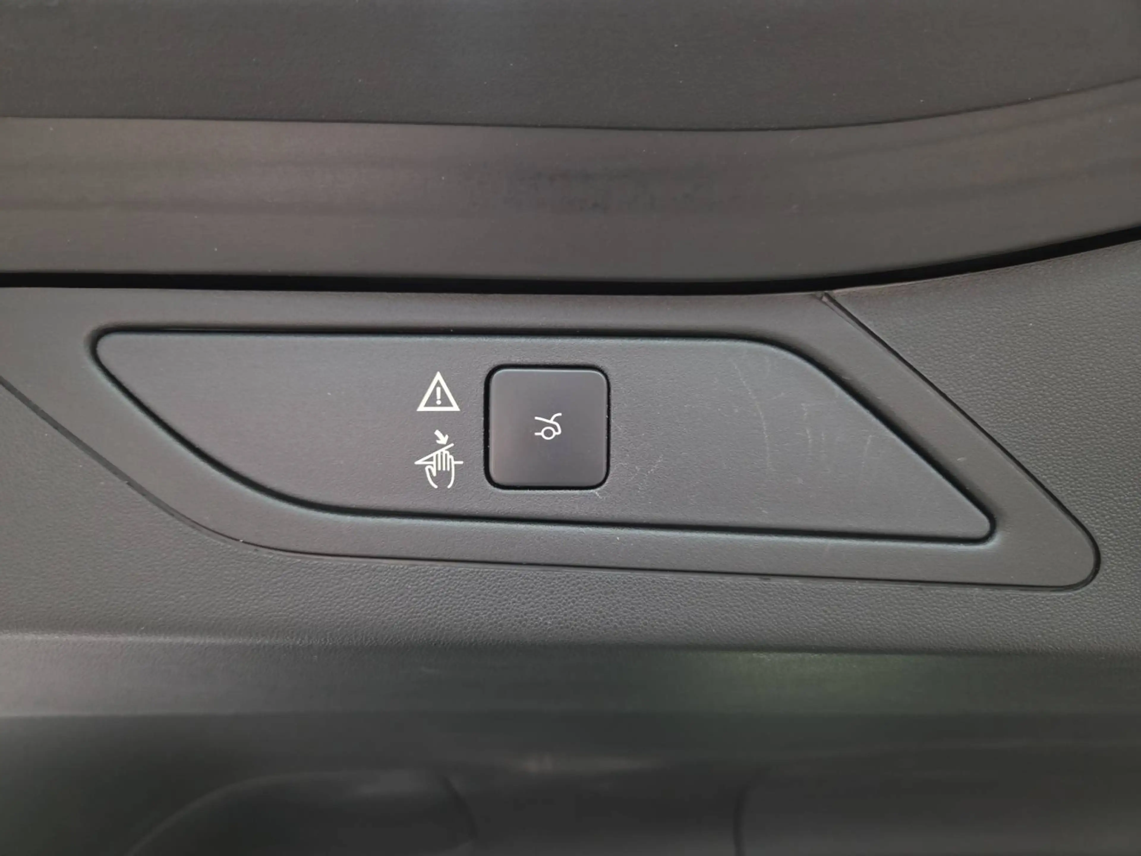 Citroen C4 Picasso 1.2 130cv Noir 03/16 43292km Clim Cam Radio — photo 9