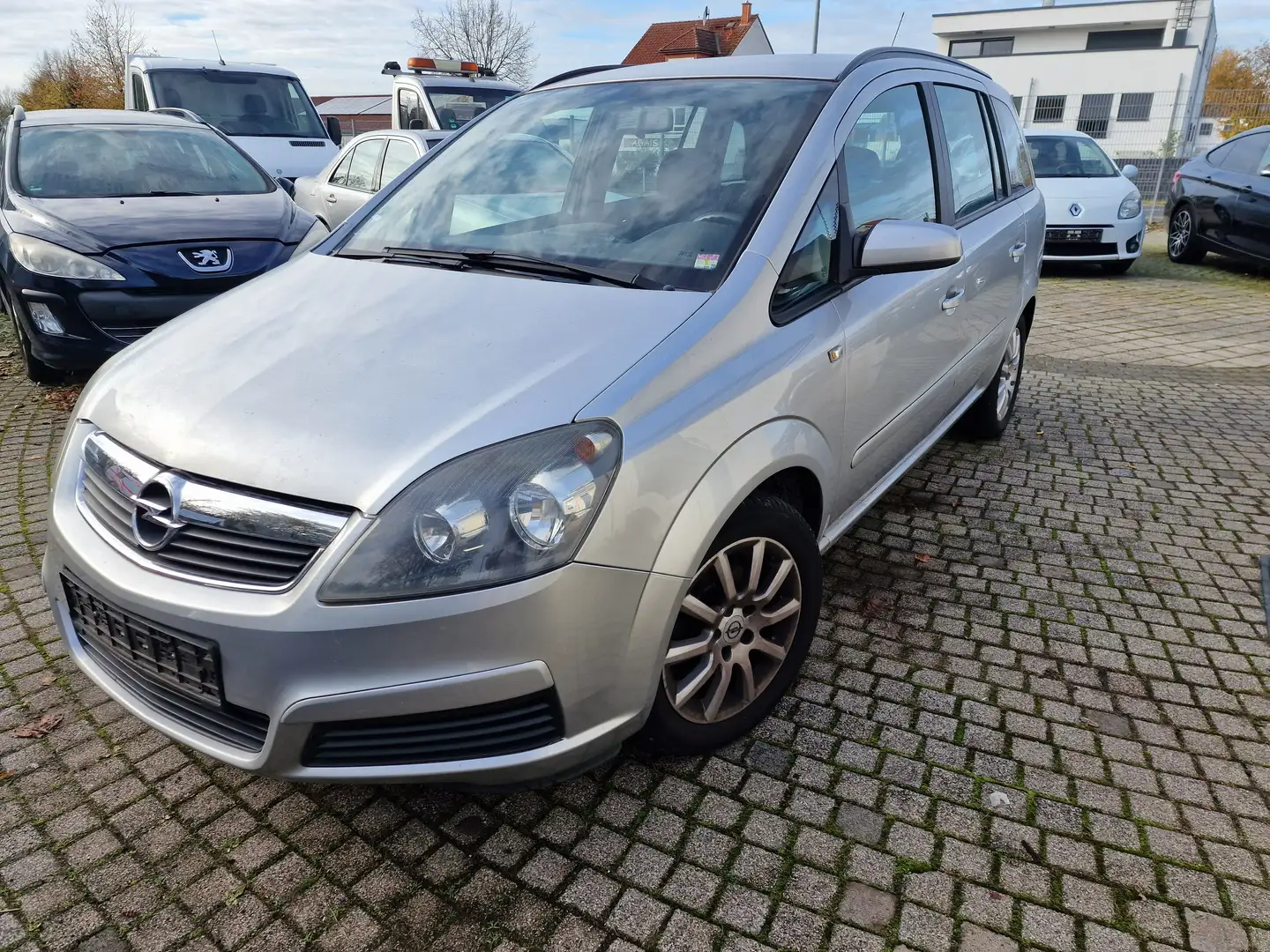 Opel Zafira Basis TÜV 05/27 Grau - 1