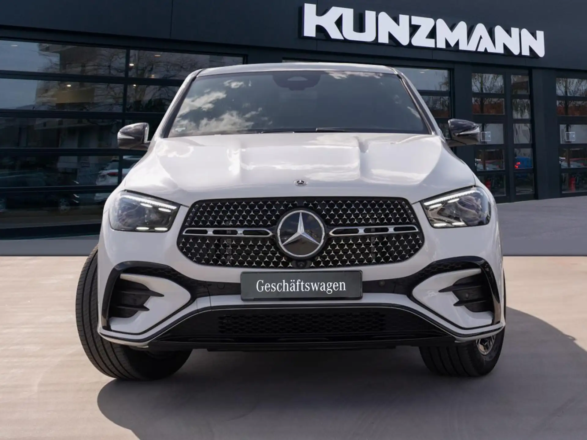 벤츠 Mercedes-Benz GLE GLE 300 2026 흰색 사진 2