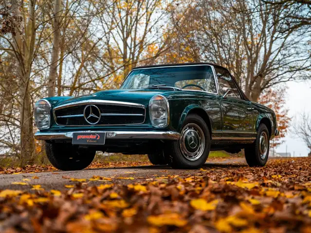 Mercedes-Benz SL 230