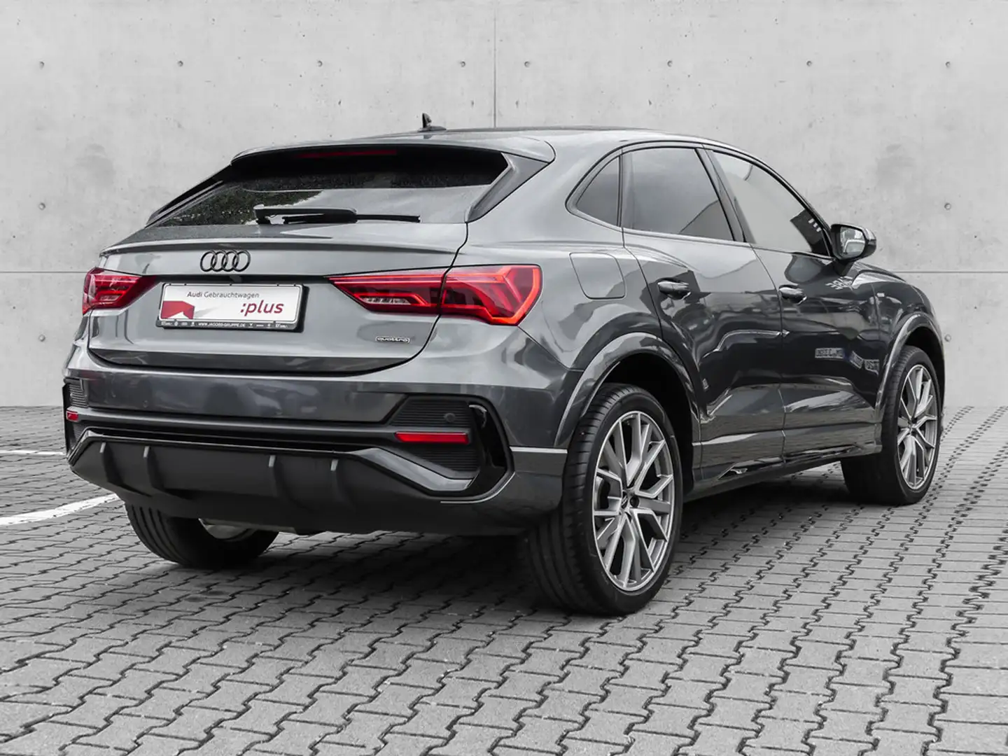 Audi Q3 Sportback 40 TDI quattro Matrix/Navi S line Gris - 2