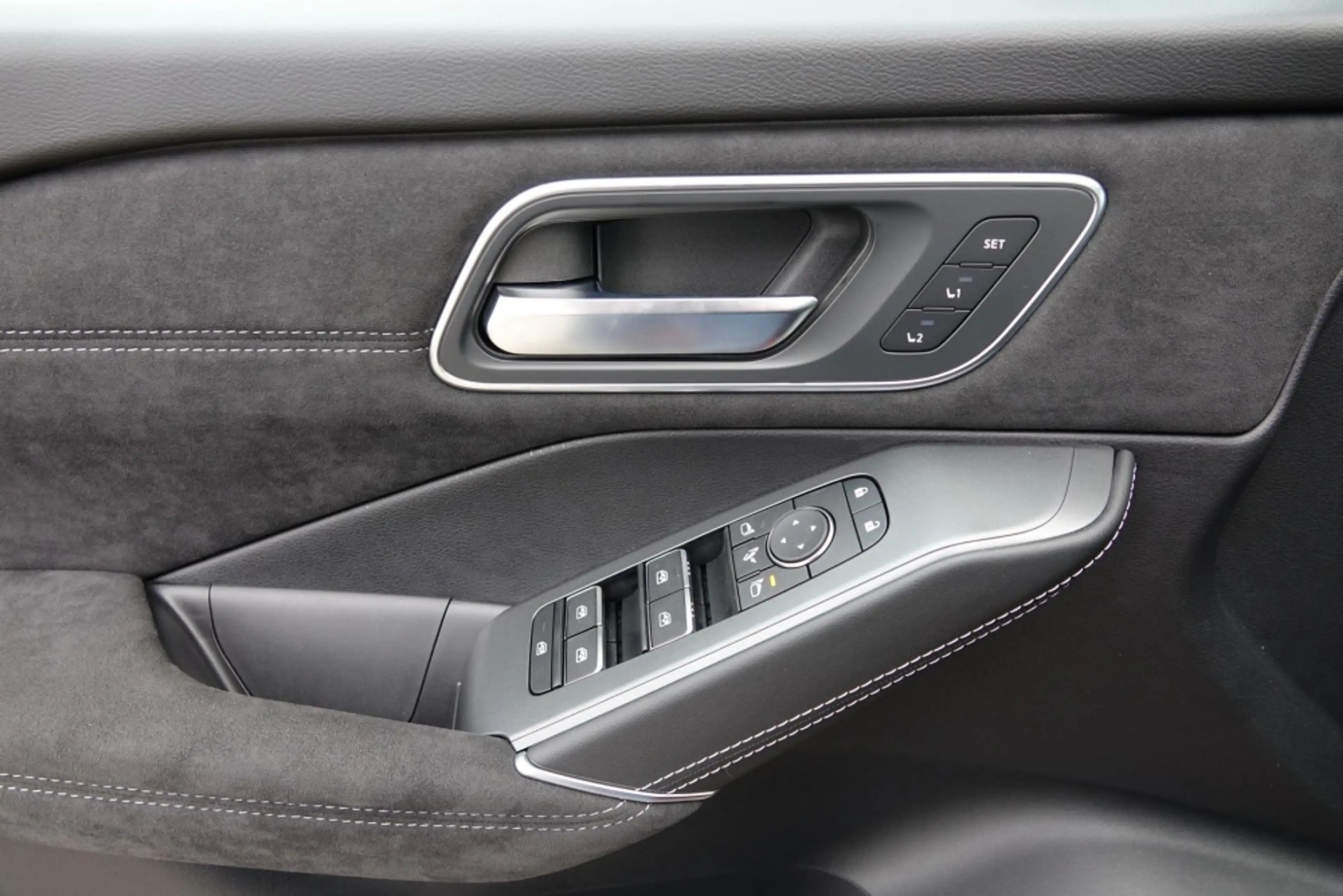 Nissan Qashqai N-Design Xtronic Panoramadach! — photo 11