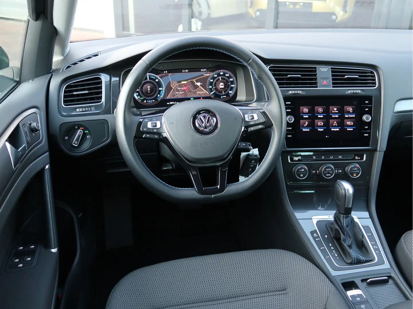 Volkswagen e-Golf E-DITION | Virtual Cockpit | Led | 17'' Velgen | C Grijs - 2