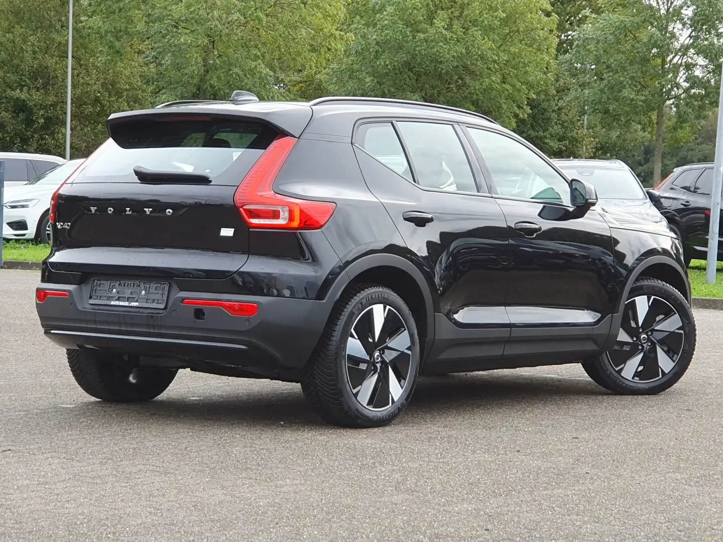 Volvo XC40 XC40 Recharge Single Plus |AHK|LENKRADHEIZ|19"| Negro - 2