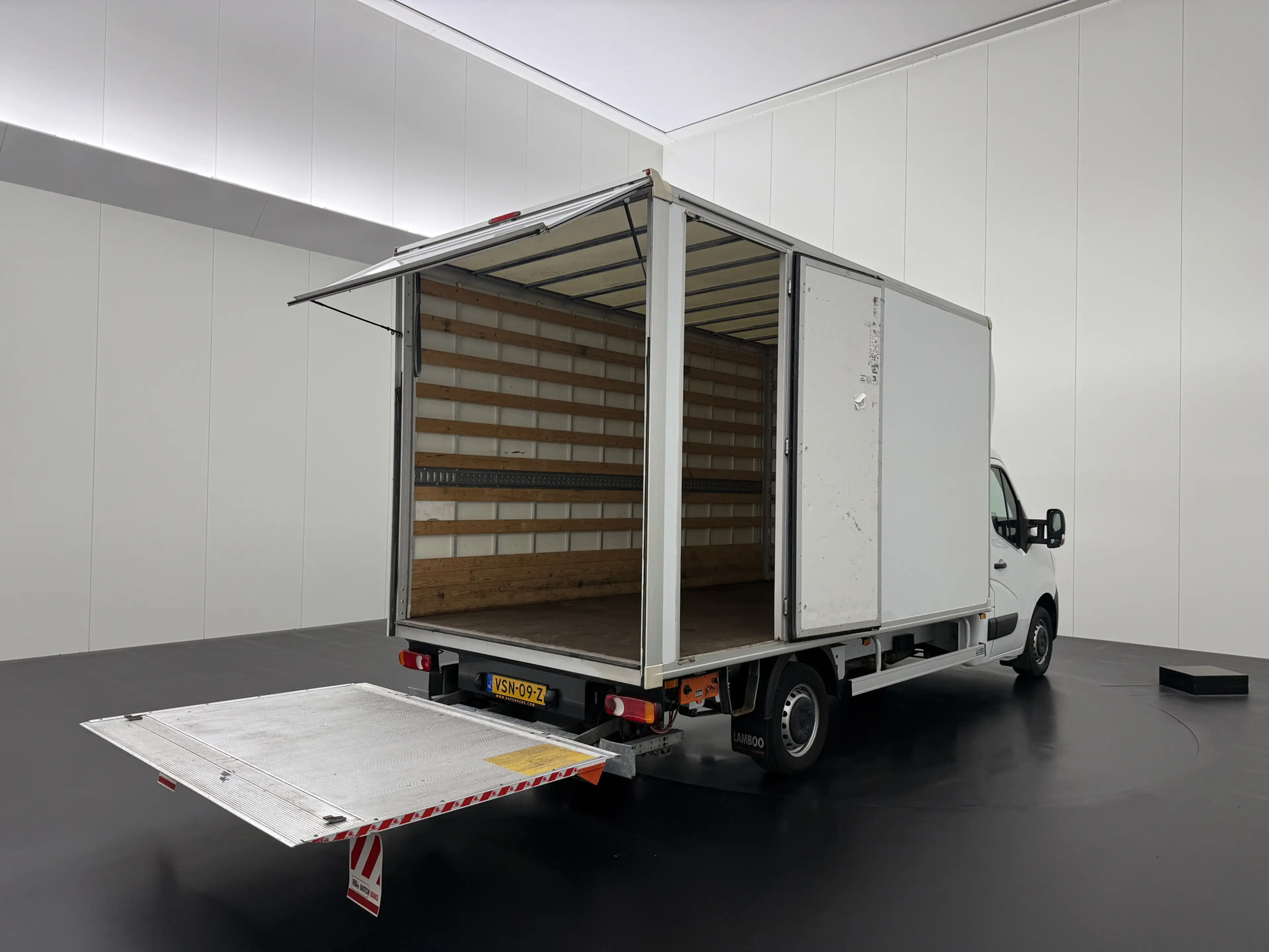 Renault Master 2.3DCi 145PK Bakwagen+Laadklep | 2,35 Hoog | Daksp — photo 3